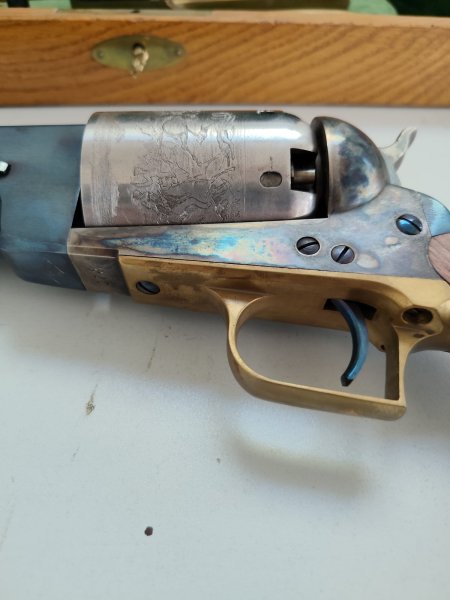 Whitneyville Walker Colt 1847 – Sammlerset im Holzkasten – Limitierte Serie (276/999) – Bild 3