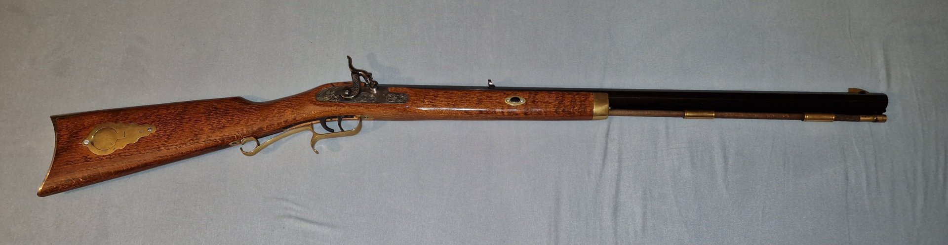 Dikar Hawken Perkussionsgewehr .45 – immagine 1