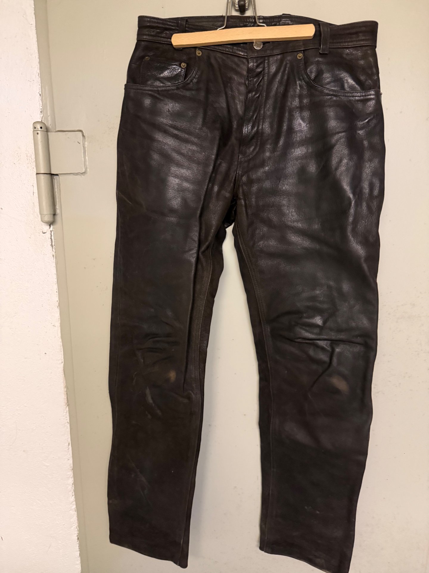 Lederhose, dunkelbraun von Dannecker, Gr. 34(50) – Bild 1