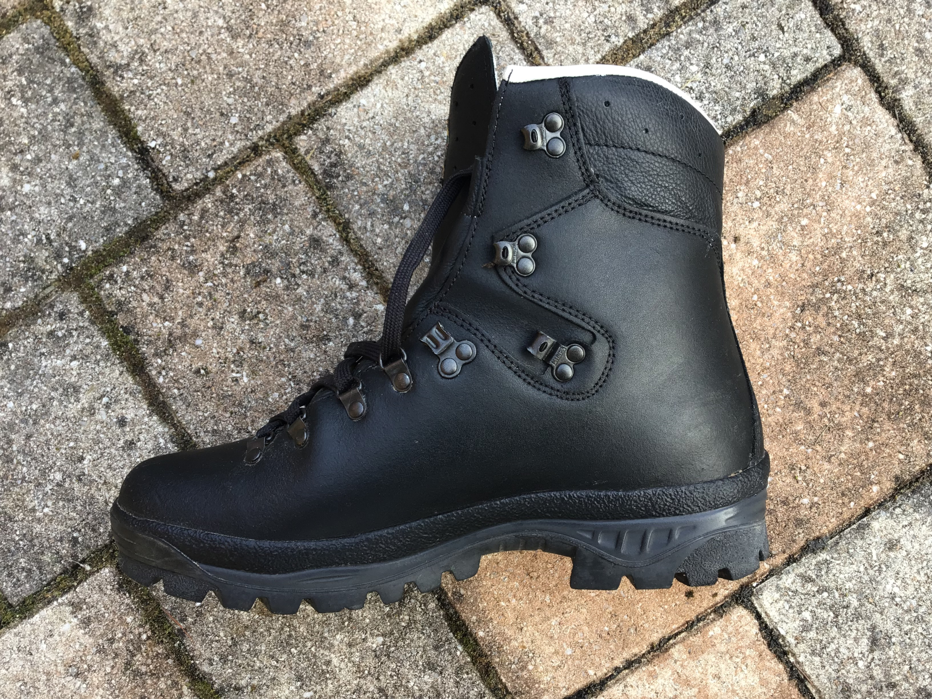 Meindl Bergschuhe Gr.44 – image 1