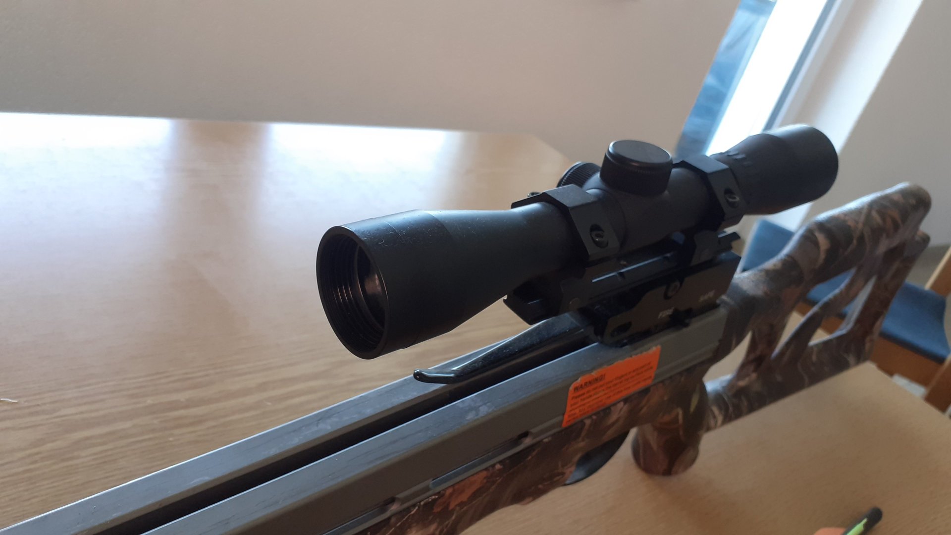 Ek Achery Research Compound Armbrust mit zwei Pfeilen – Bild 4
