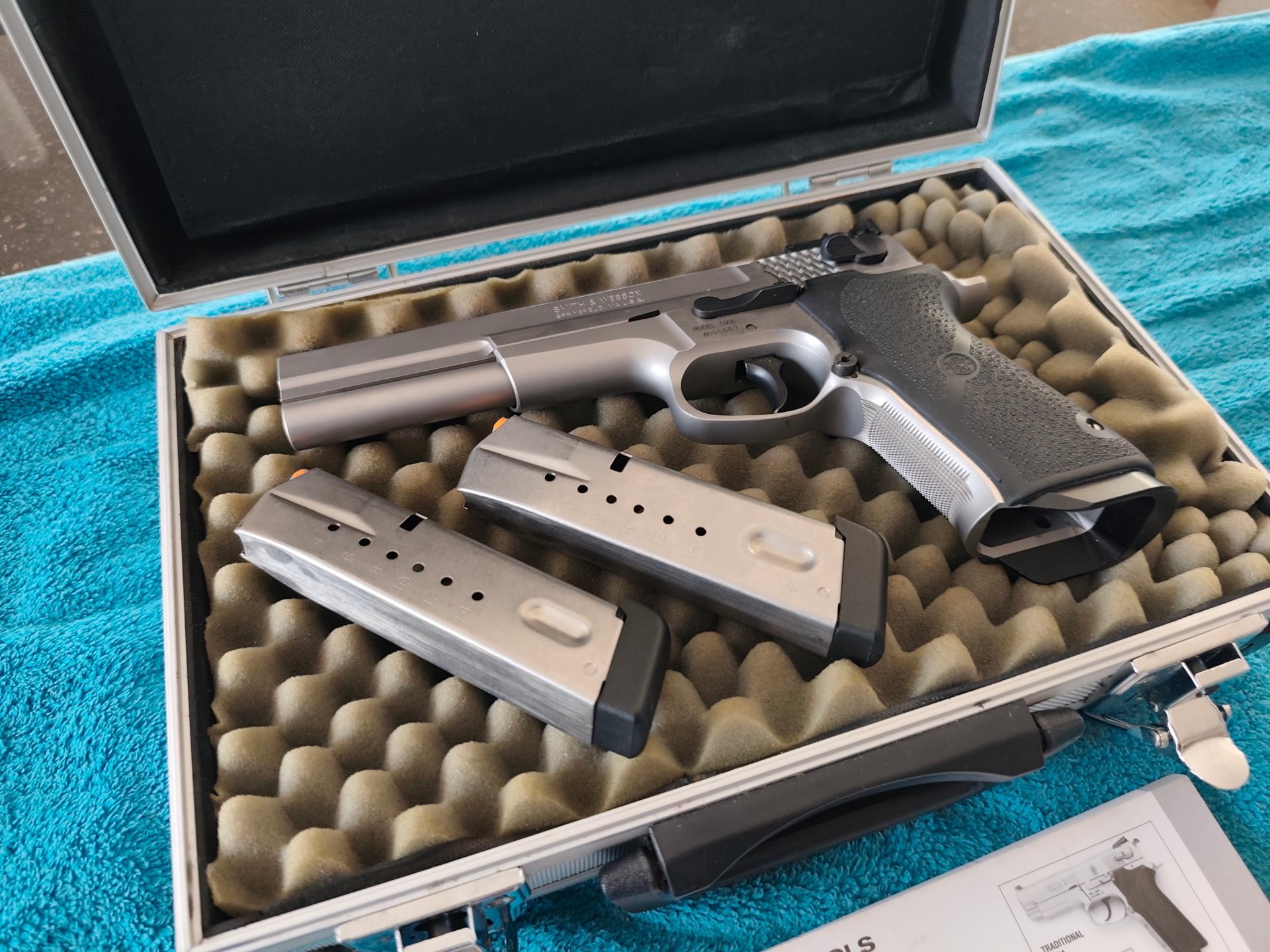Smith & Wesson Target Champion 6" Kaliber 9mm im sehr guten Zustand – Bild 6