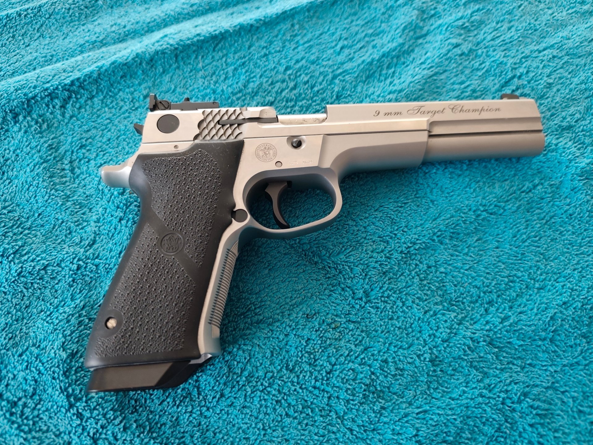 Smith & Wesson Target Champion 6" Kaliber 9mm im sehr guten Zustand – Bild 2