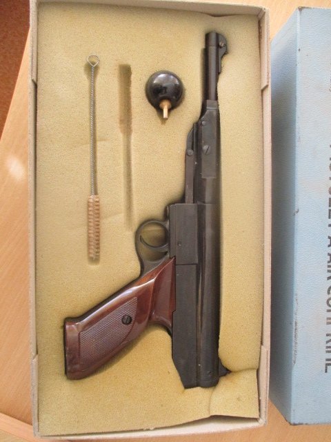 Alte Luftpistole EmGE Mod. LP 3 – afbeelding 1