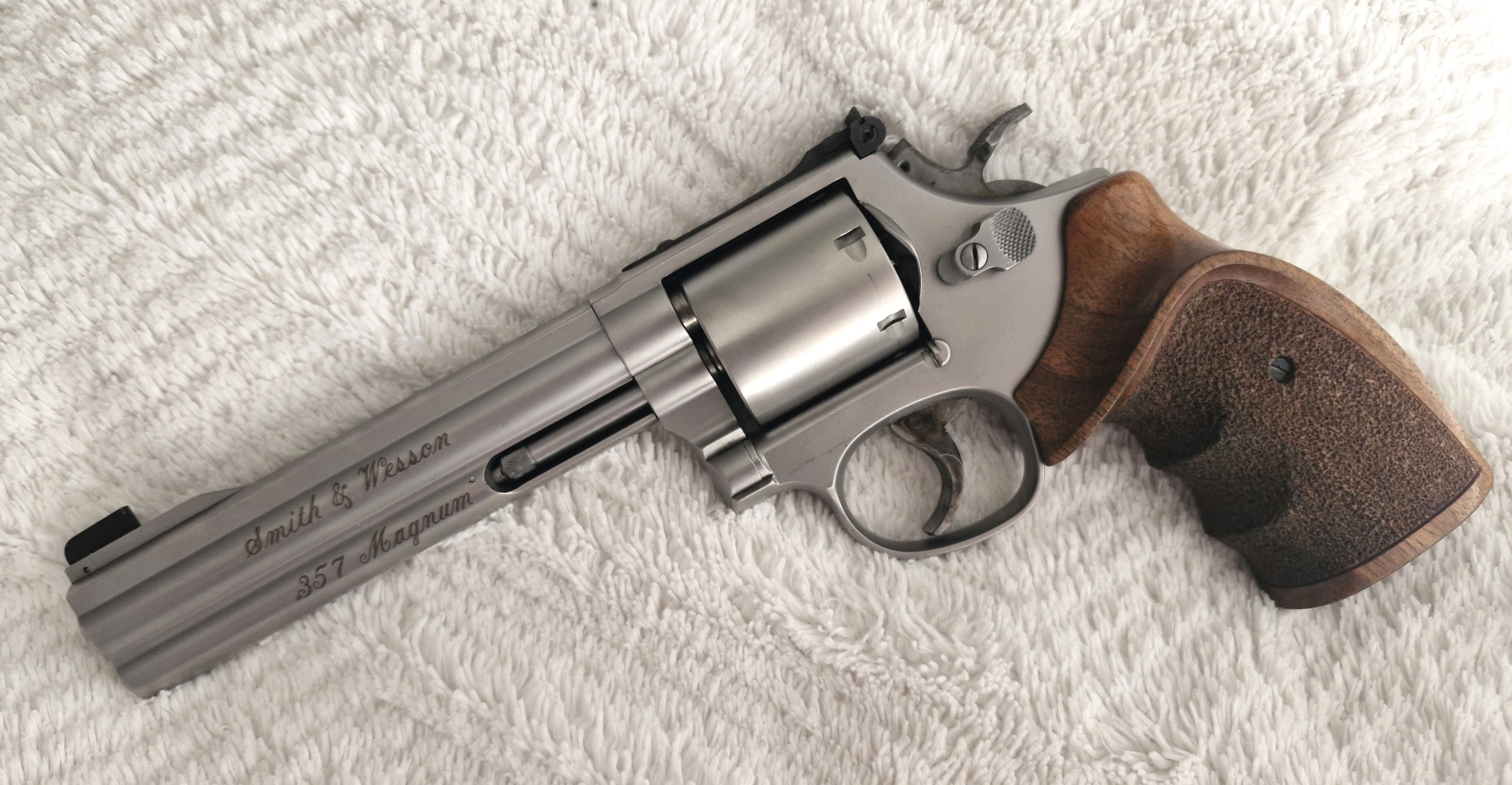 S&W 686-4 Classic Sport Top!!! 357 Mag – Bild 1