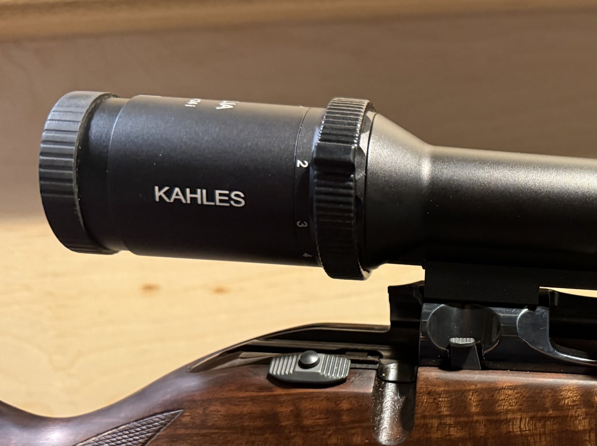 Throwlever / Griffring Kahles Helia – Bild 3