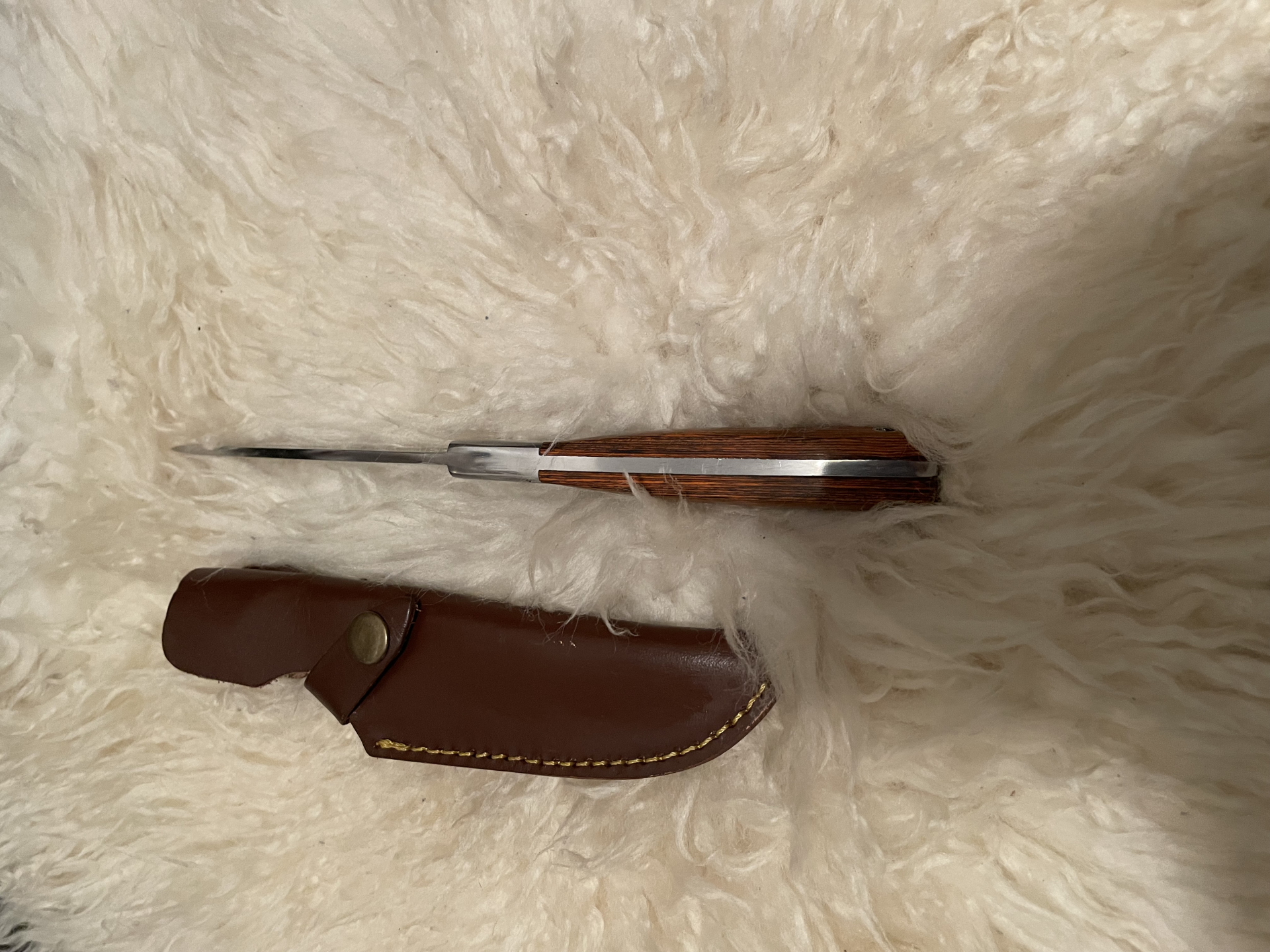Stabiles schweres Integral Jagdmesser – stampa 3