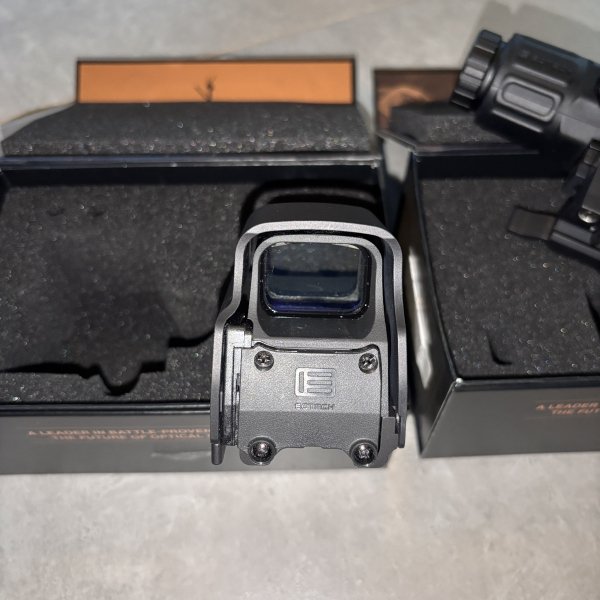 EOTech EXPS3-0 & G33 Magnifier – obrázek 4