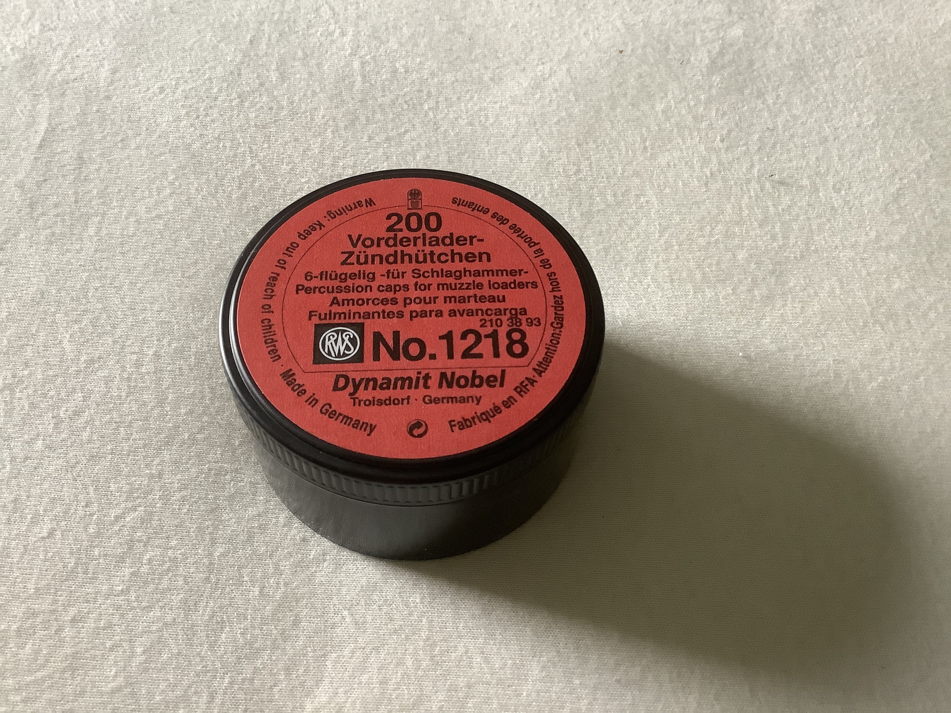 Vorderlader-Zündhütchen No.1218 Dose mit 200Stück, 6-Flügelig – Bild 1