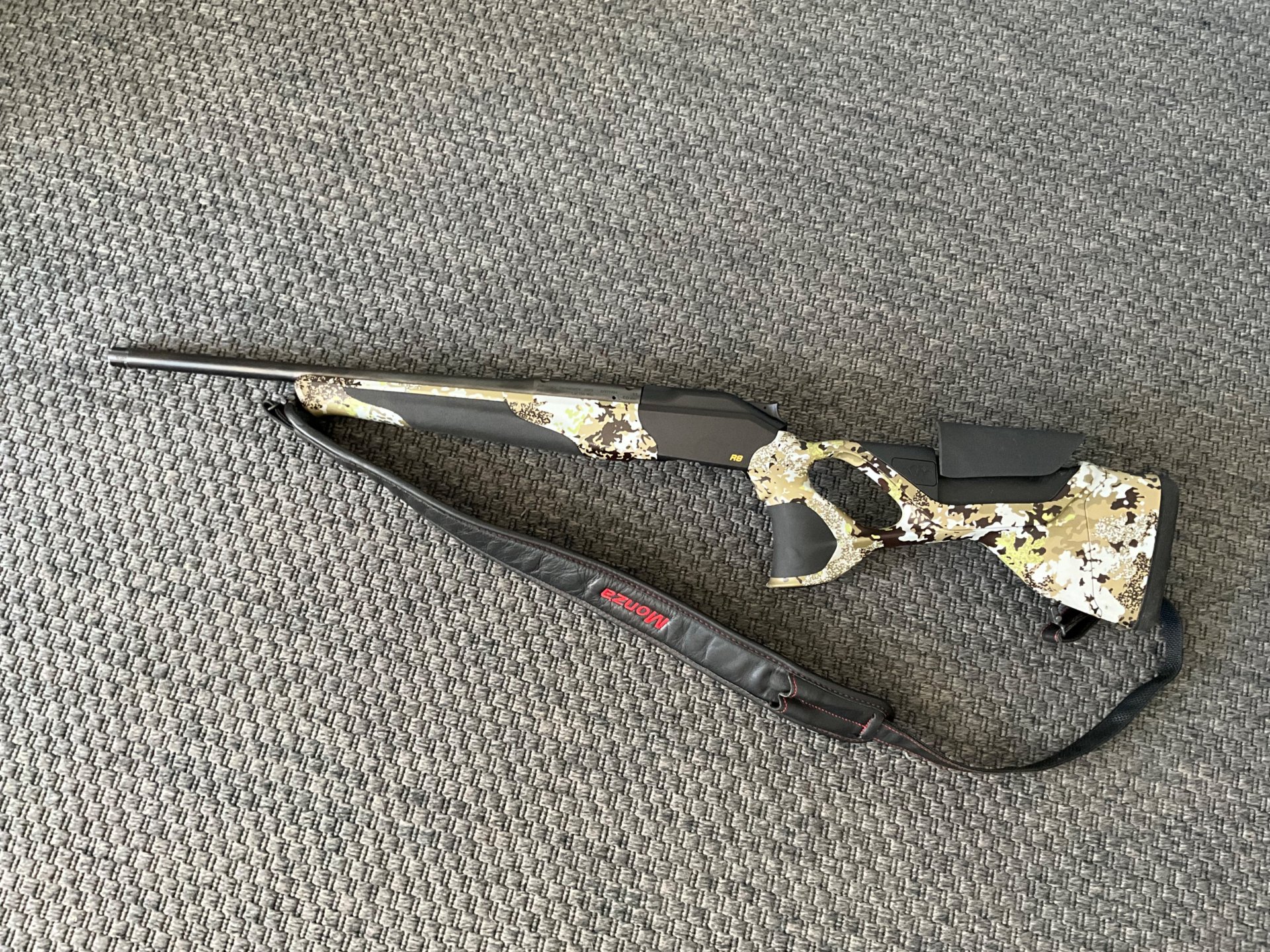 Blaser R8 Ultimate Schaft Huntec Camo – image 3