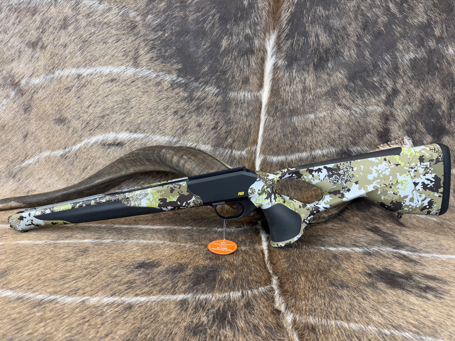 Blaser R8 Ultimate Huntec Camo Schaft mit System LINKS WAFFEN FLÜHR ANSBACH – Bild 4