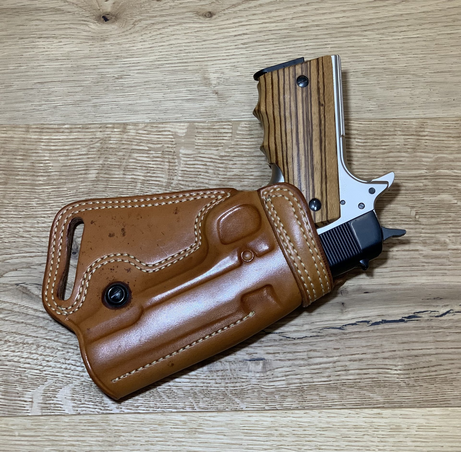 Galco S.O.B. Lederholster passend für die Colt Government/ Browning Hi Power, OHNE Pistole – Bild 1