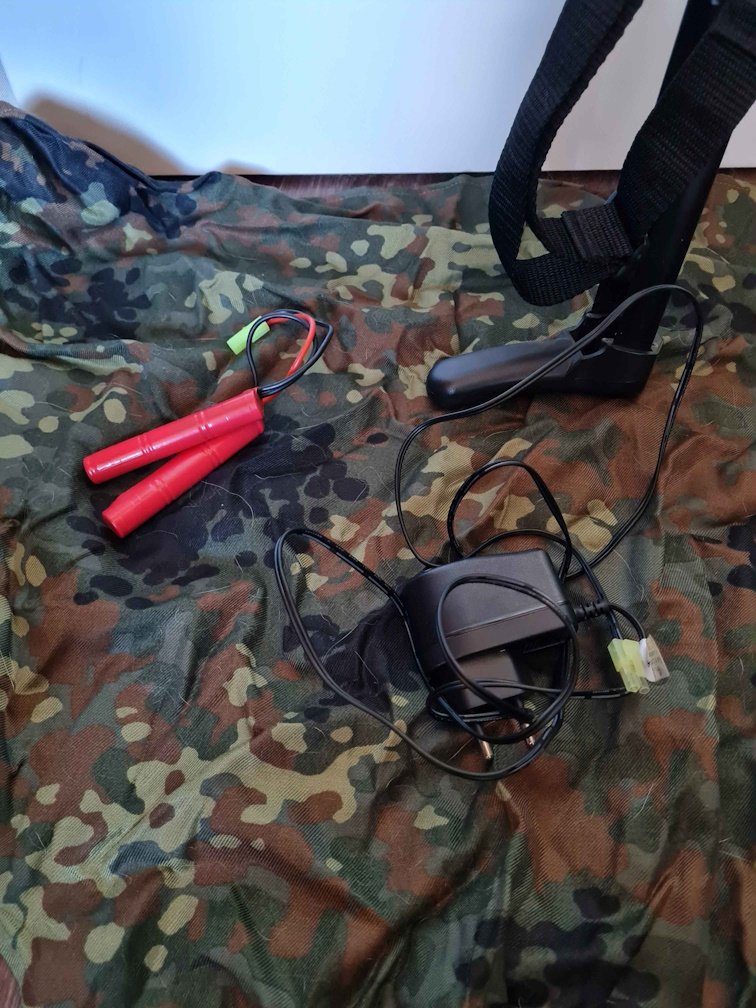 MP5 mit Akku und Ladegerä – immagine 4