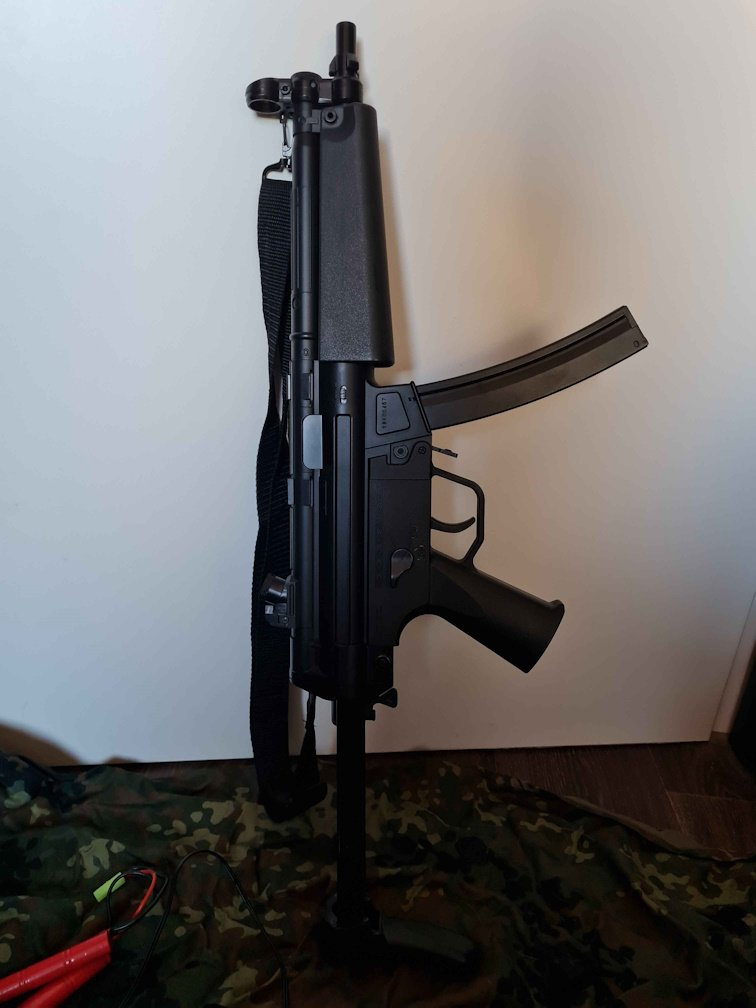 MP5 mit Akku und Ladegerä – immagine 3