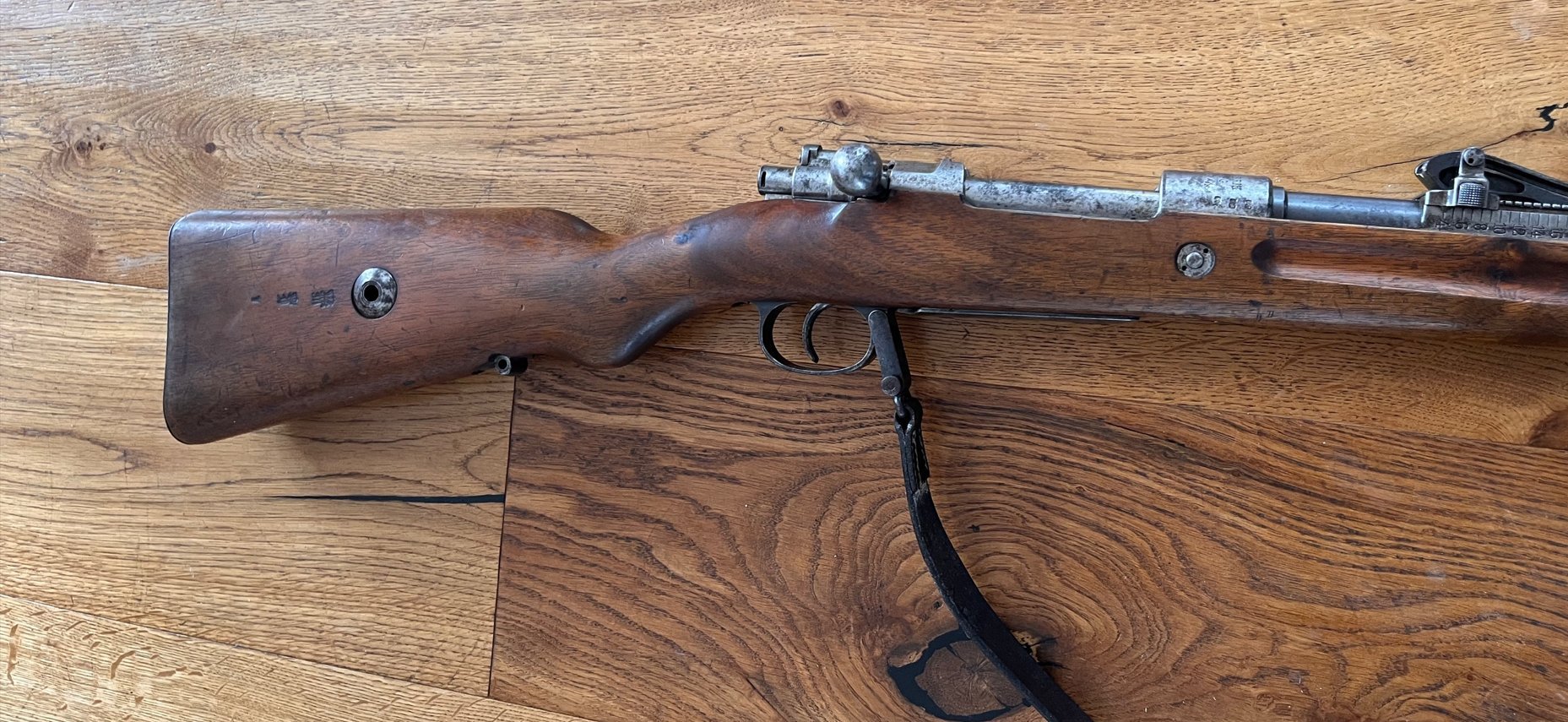 gebrauchte Repetierbüchse Gewehr 98, Hersteller Mauser, Baujahr 1916, nummerngleich ohne Neubeschuß – Bild 4