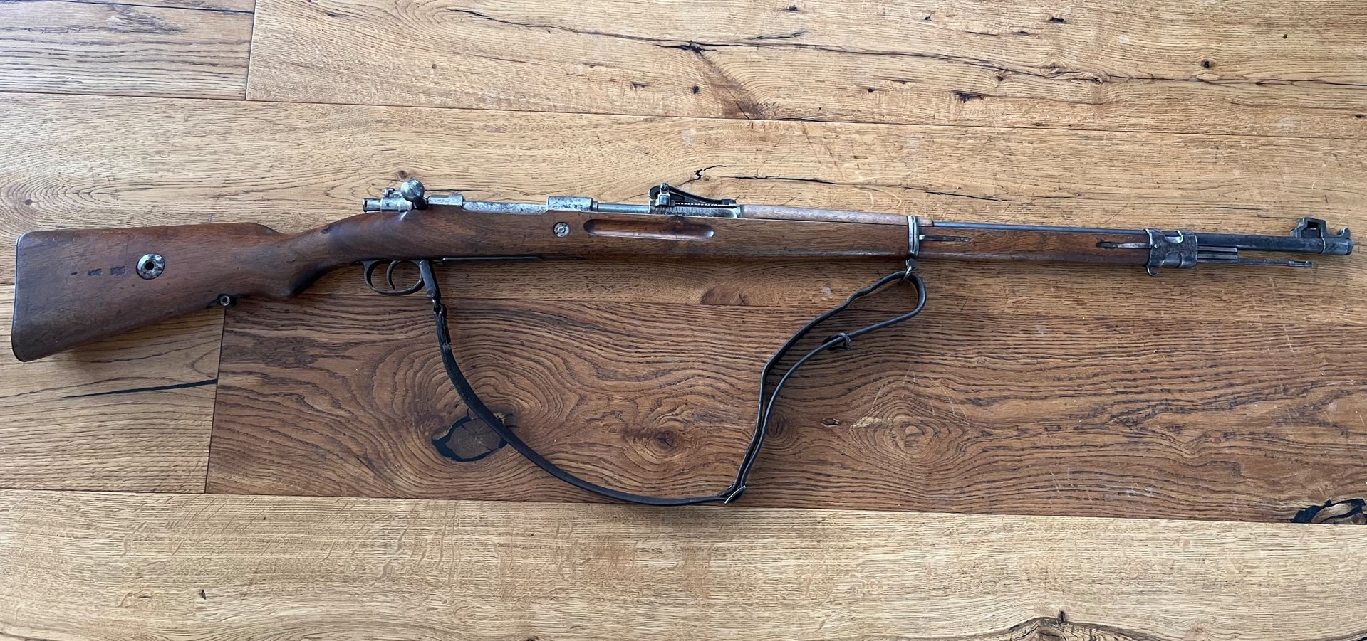 gebrauchte Repetierbüchse Gewehr 98, Hersteller Mauser, Baujahr 1916, nummerngleich ohne Neubeschuß – Bild 3