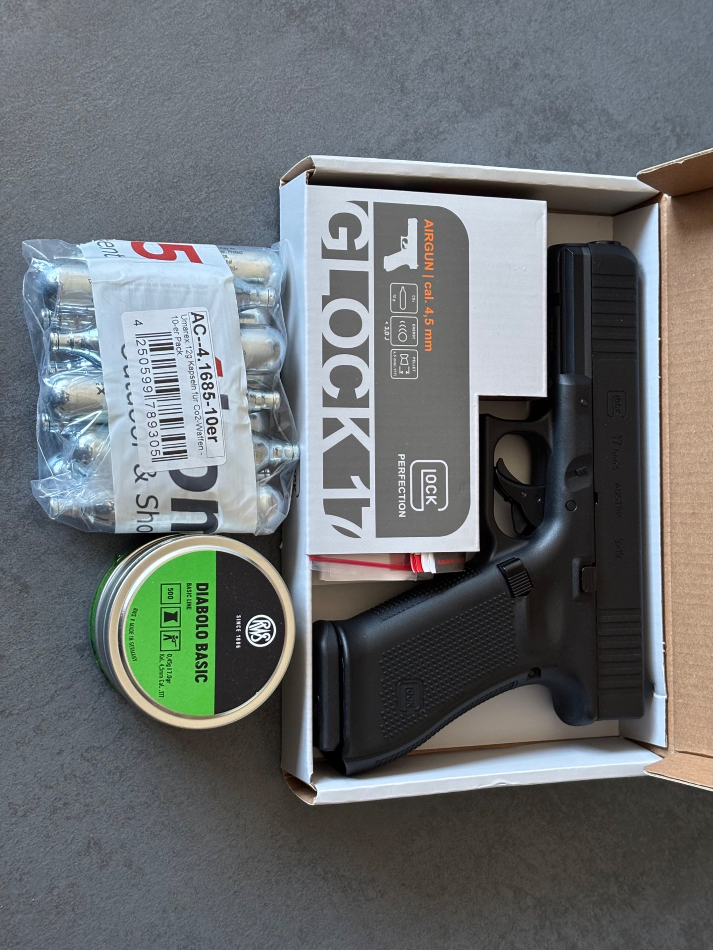 GLOCK 17, Gen5, Co2-Pistole, Kaliber 4,5mm, Diabolo Blowback(P18) SET !! NEU und OVP – Bild 1