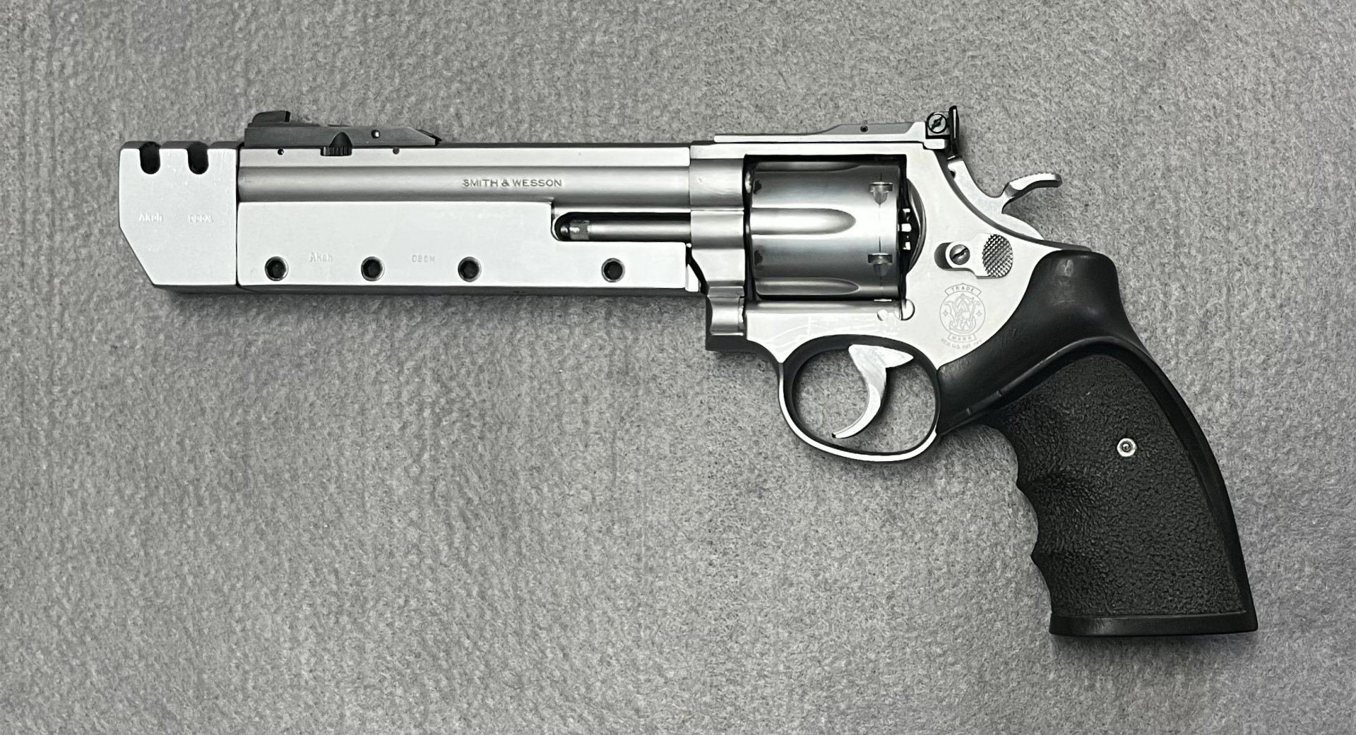 AKAH Laufgewicht mit Kompensator für S&W – Bild 3