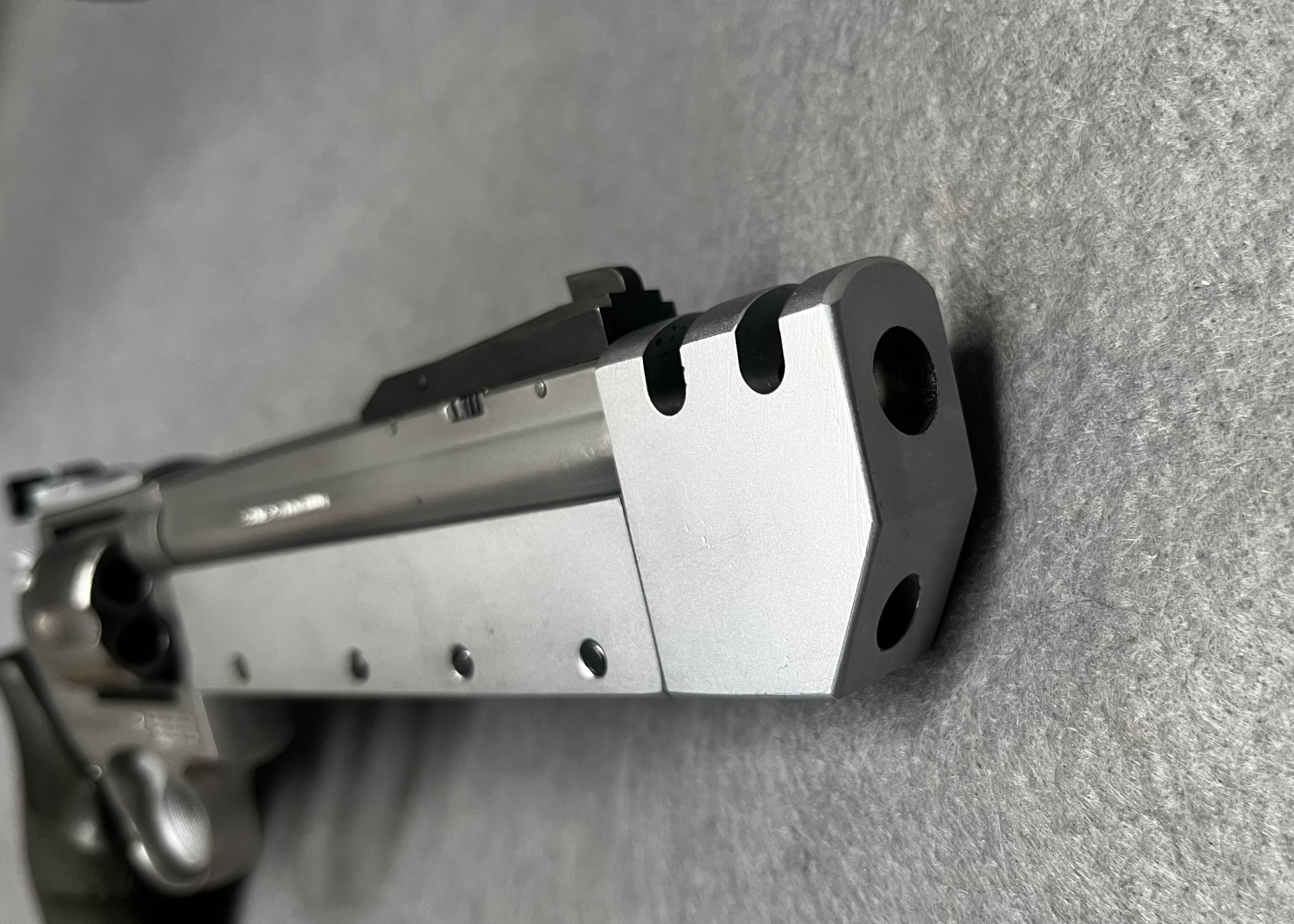 AKAH Laufgewicht mit Kompensator für S&W – Bild 4