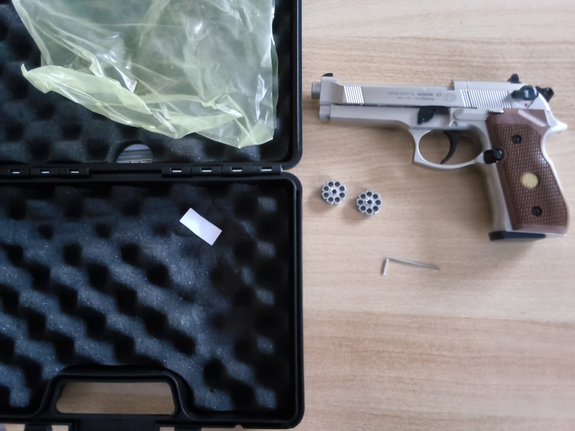 Beretta M 92 FS 4,5 mm (.177) Nickel,wood grips co2 – Bild 1