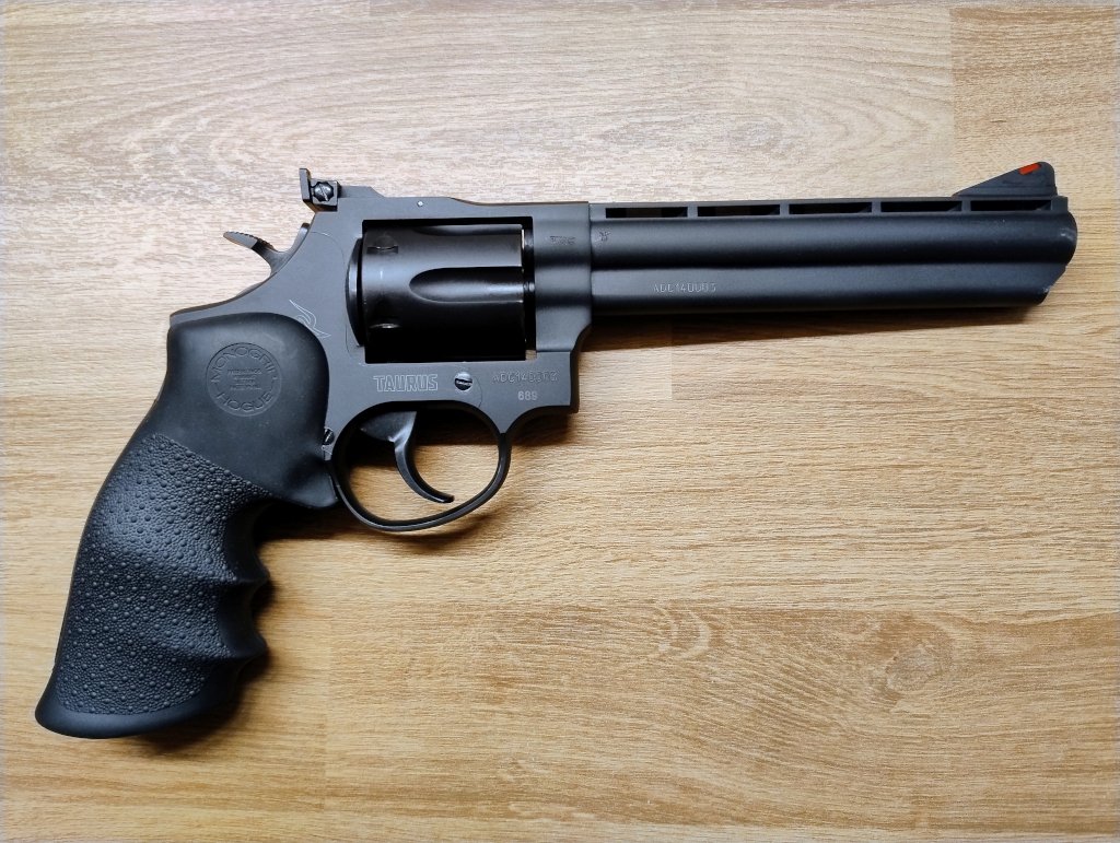 Taurus 689 Revolver .357 Magnum inkl. Hogue-Griff, 6 Speedloader und Wolff-Federsatz – Bild 2