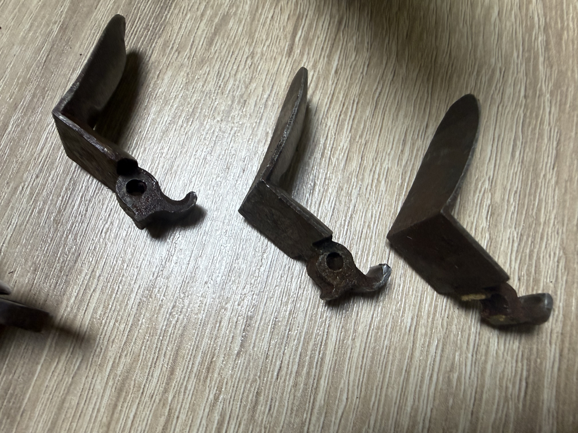 Teile einer Steinschloß wendelaufpistole – obrázek 6