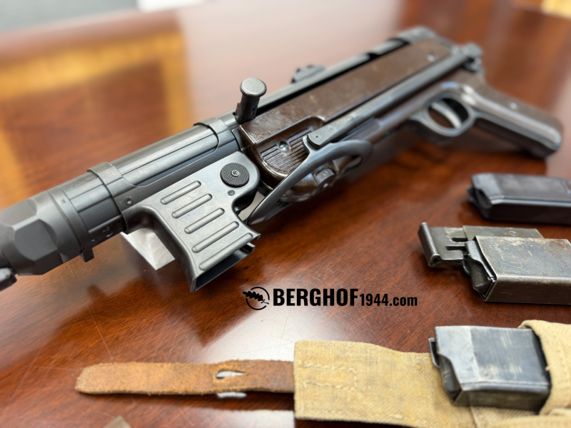 MP40 Machinenpistole 40 Model GUN - MP 38 STG MP44 k98 #195 – Bild 1