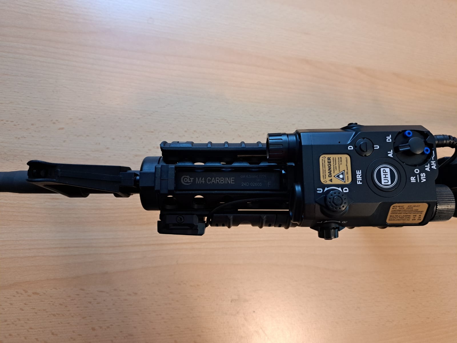 Colt M4 Carbine Luftgewehr 4,5 mm Umarex AR-15 AR15 mit Tragegriff LLM Dummy Dekomunition M16 M4A1 – Bild 4