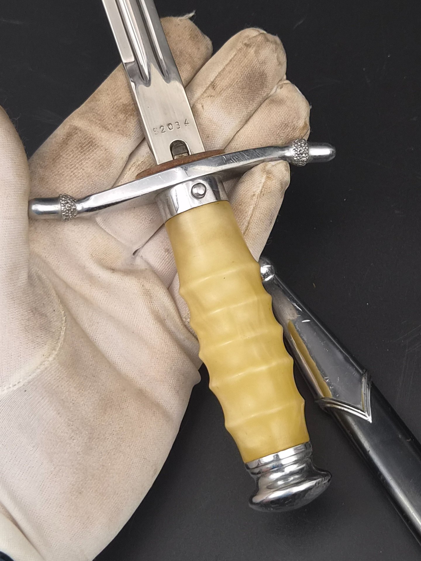 SELTENE Sonderserie! NVA Ehrendolch für Offiziere, NVA Dolch LA / LU mit Gehänge S2034 MFS – Bild 5