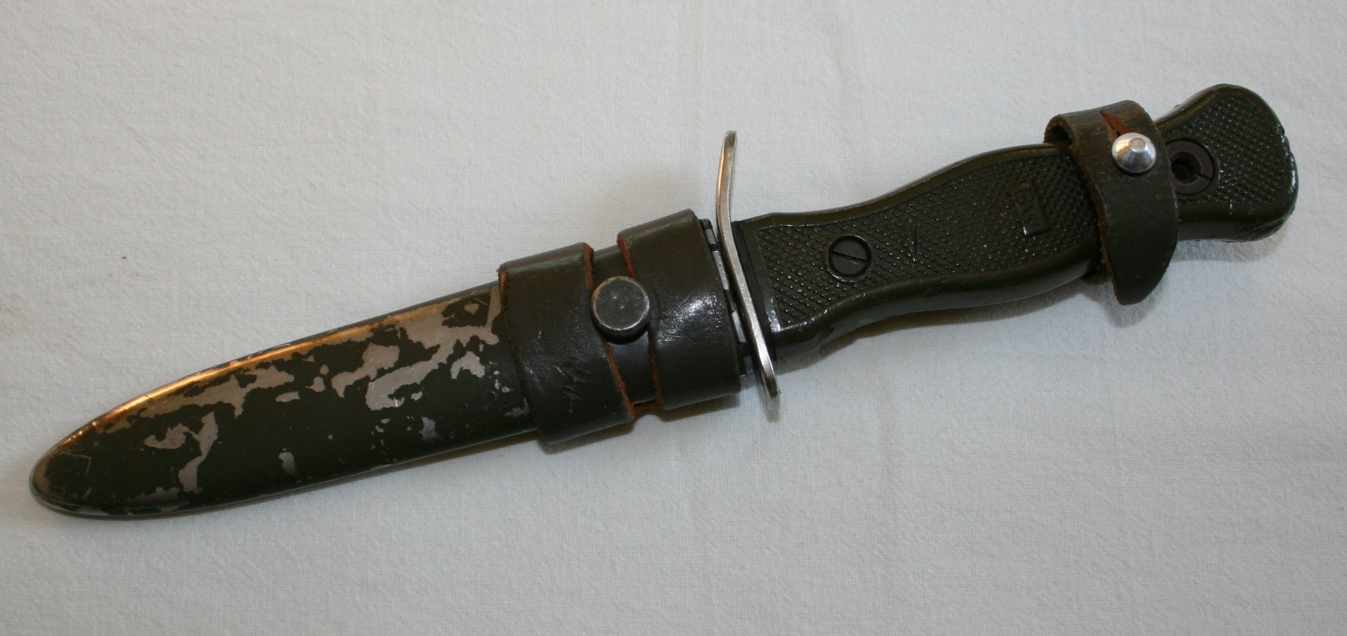 Original Bundeswehr FKS 70 Kampfmesser – Bild 1