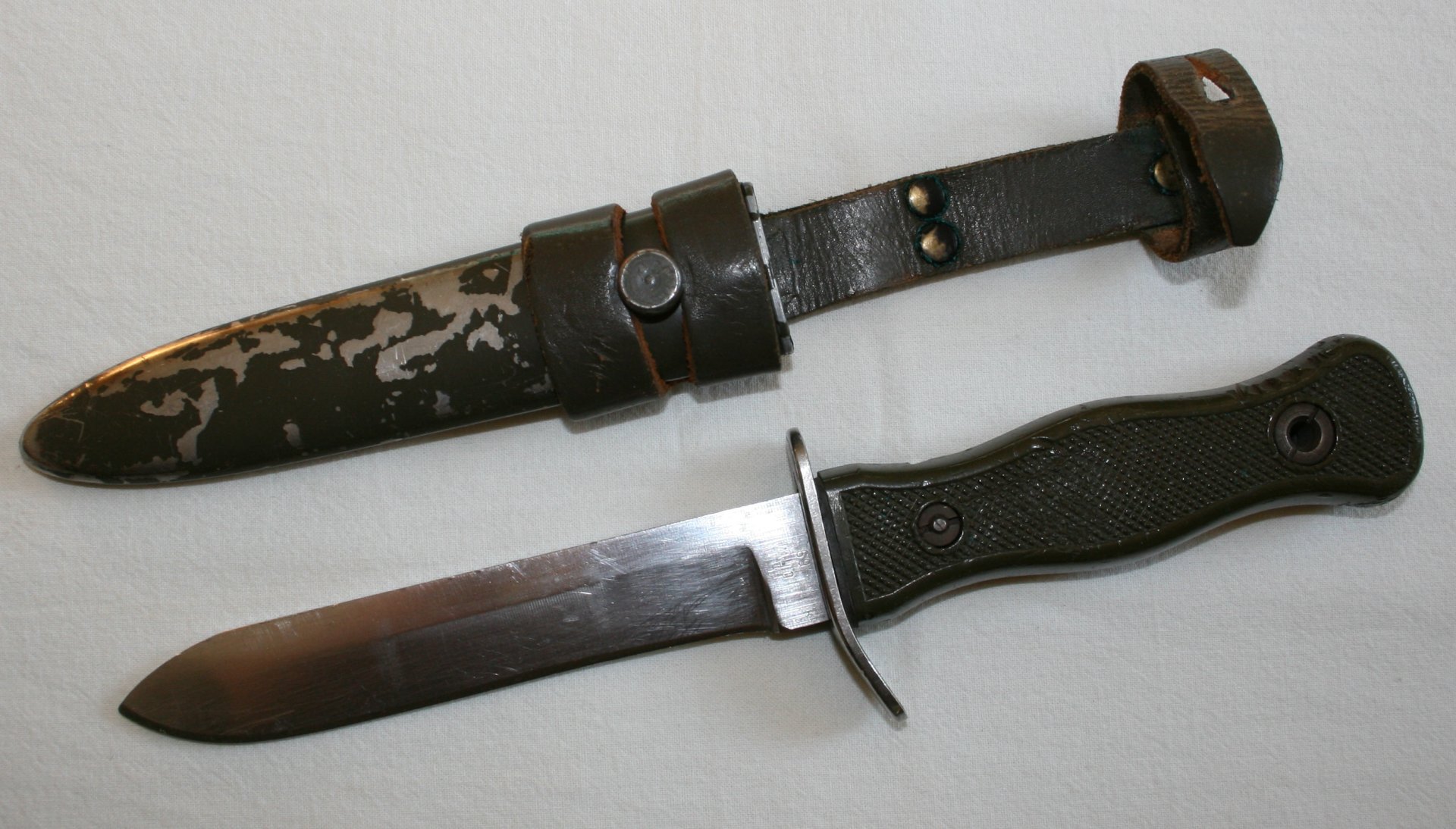 Original Bundeswehr FKS 70 Kampfmesser – Bild 3