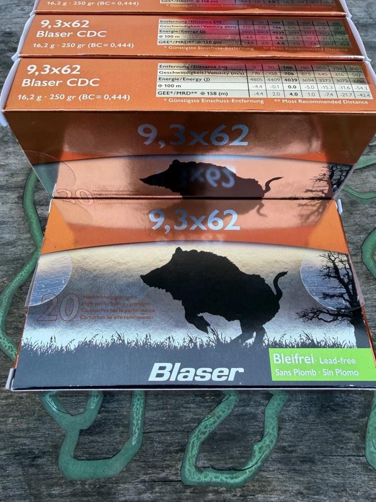 5 Schachteln Blaser Munition 9,3x62 CDC 100 Schuss aus einem Los – Bild 1