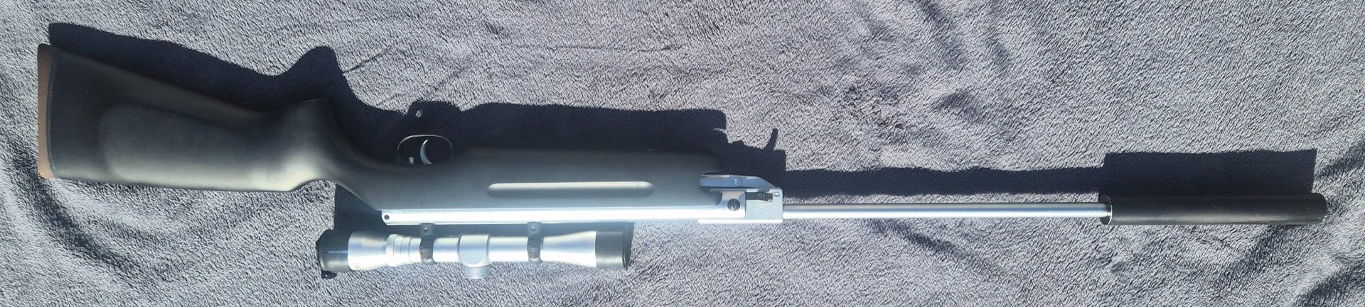 Luftgewehr Weihrauch HW 35 K (Stainless-Look) + Hubertus ZF 4x32 + Schalldämpfer – Bild 2