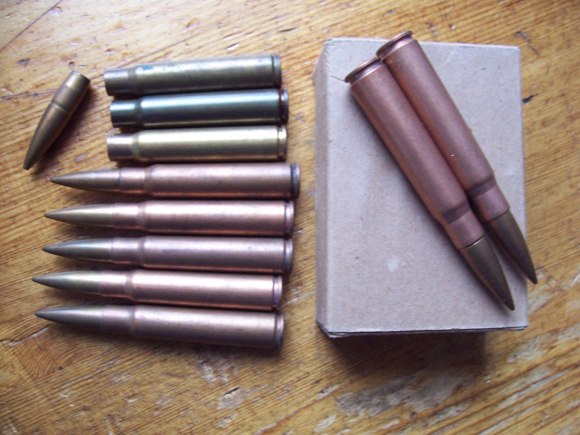DEKO Patronen , Schachtel und Hülsen l.S. , leichtes Spitzgeschoß , Alu-Kern 7,92 mm , deutsch 2.WK – Bild 1