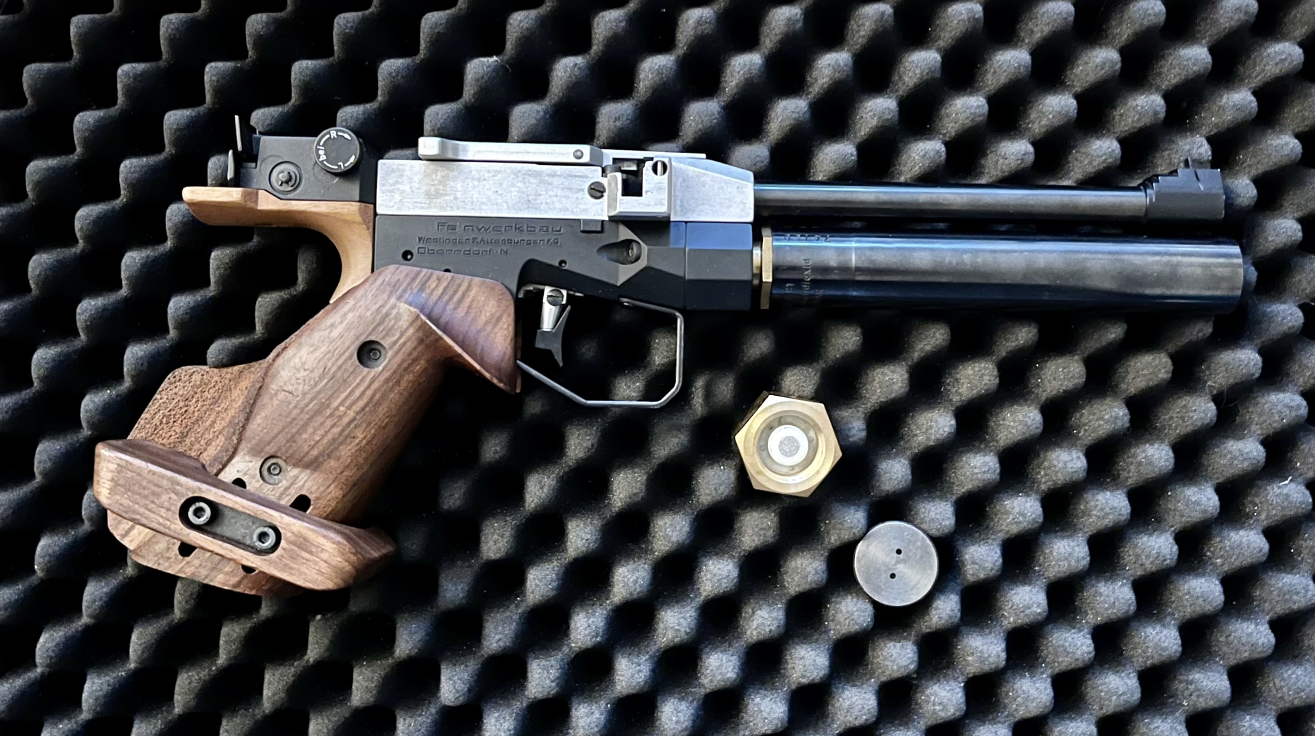 Feinwerkbau C5 Luftpistole 5-schüssig inkl. Koffer – Bild 1