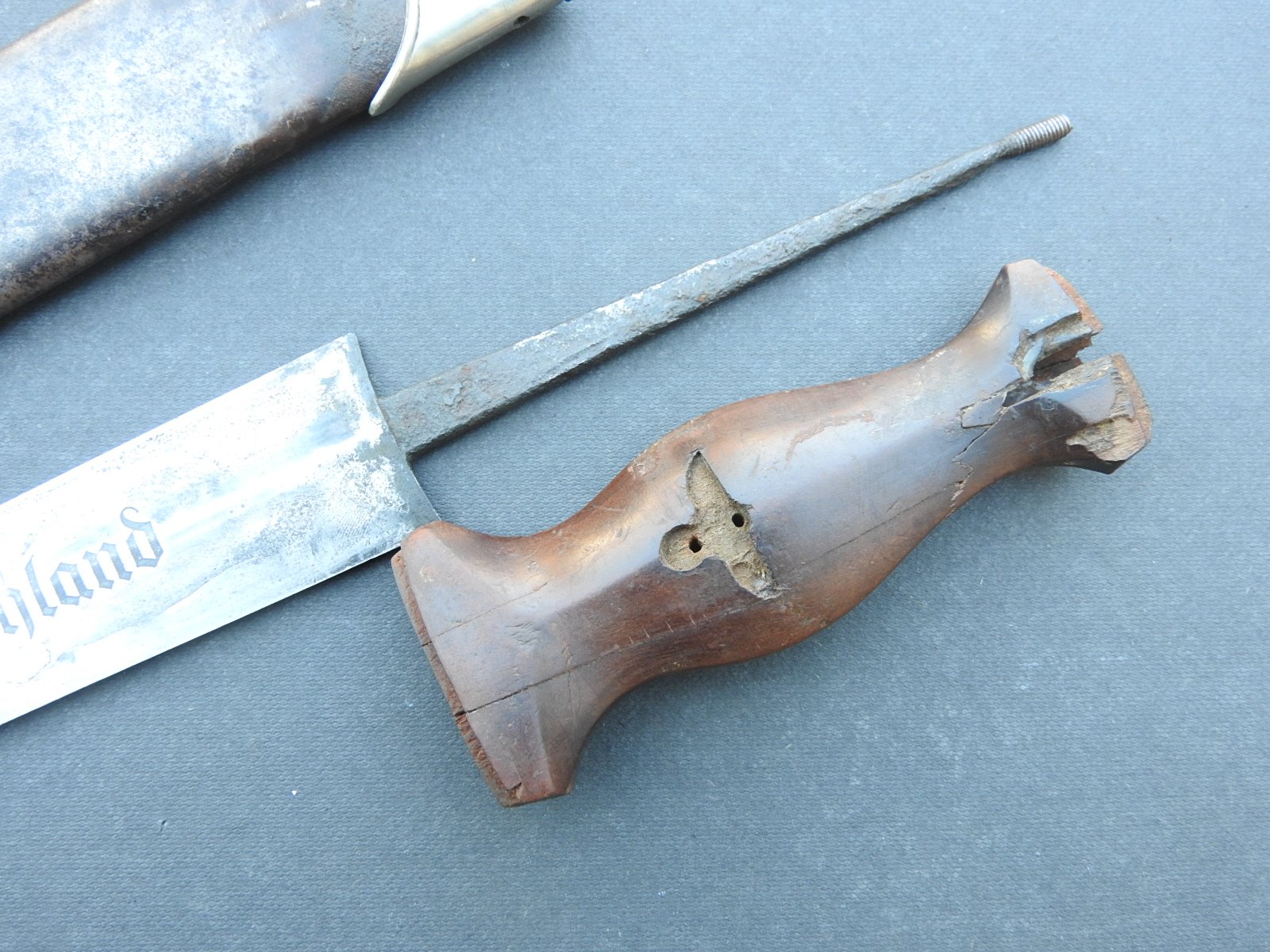 SA DOLCH KLINGE MIT KOMPLET RÖEHM WIDMUNG- BODENFUND – Bild 5