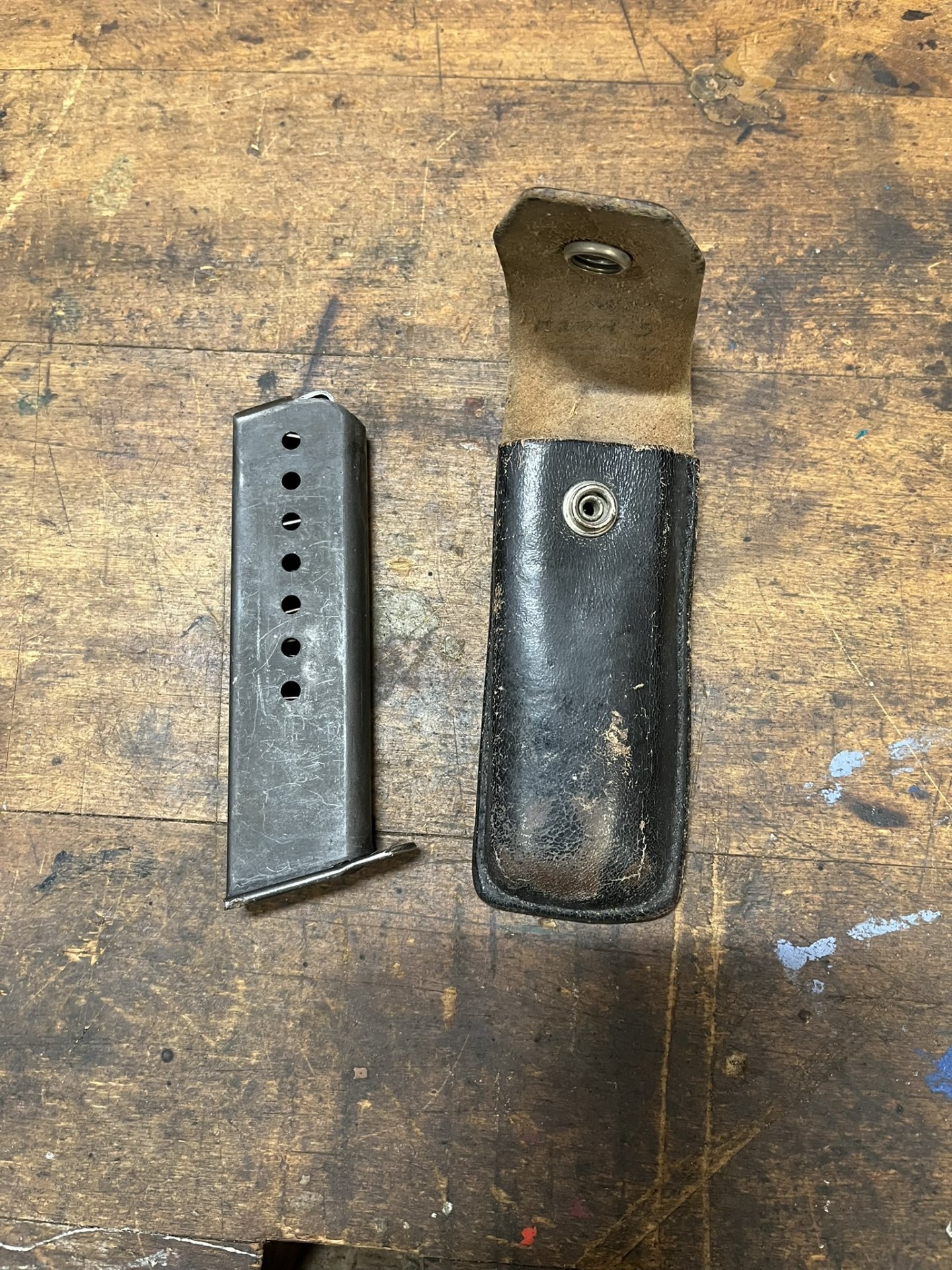 orig.WALTHER P1, 70er Jahre Bundeswehr Magazin 9mm, 8 Schuss+ Ledertasche – Bild 1