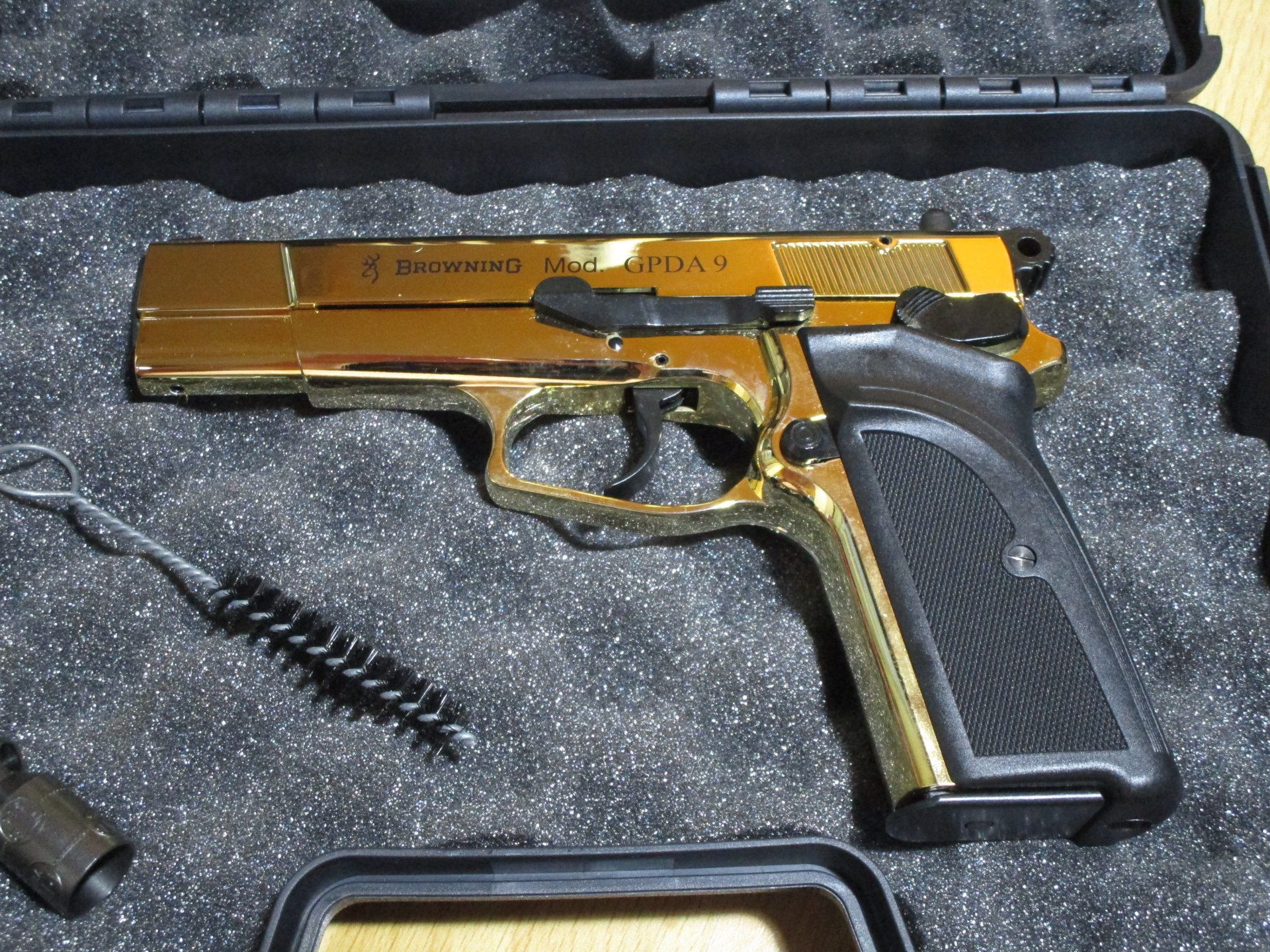 Browning *****GPDA 9***** Gold Finish 9mm P.A.K. – Bild 2