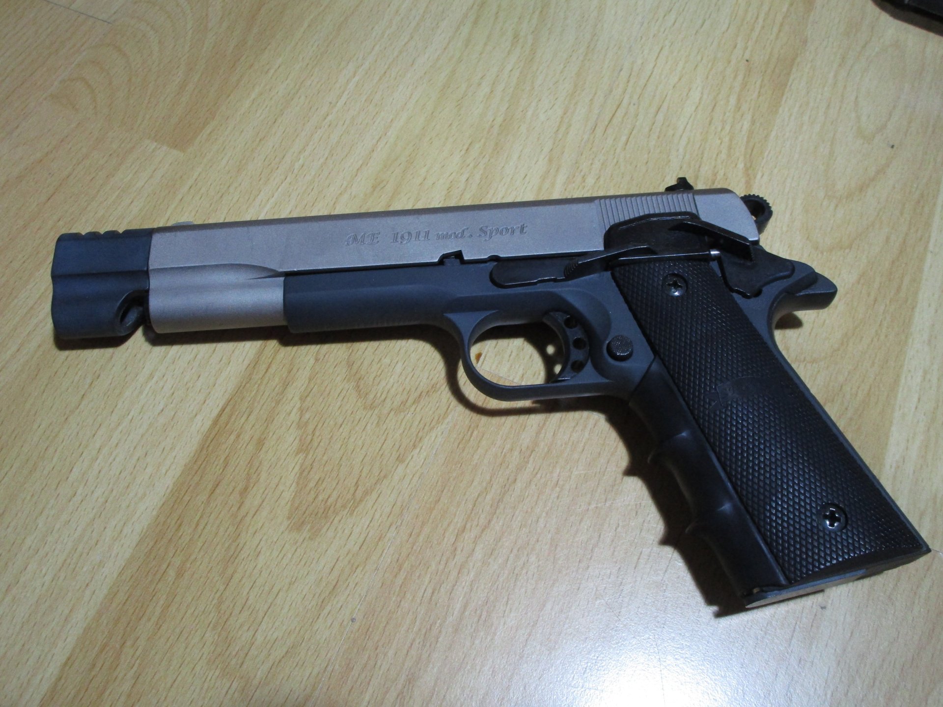 ME *****1911 mod. SPORT***** Titan Finish mit Kompensator – Bild 4