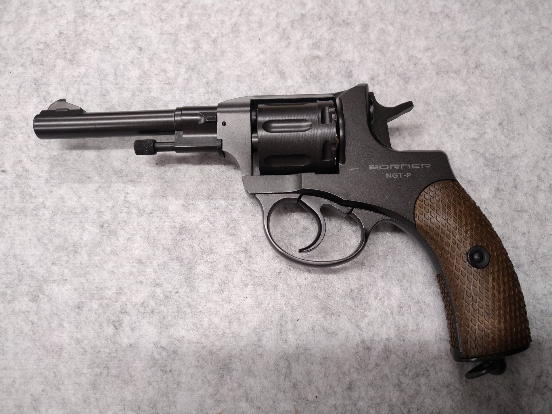 Borner NGT Co2-Revolver Vollmetall Kaliber 4,5 mm Diabolo Schwarz – Bild 2