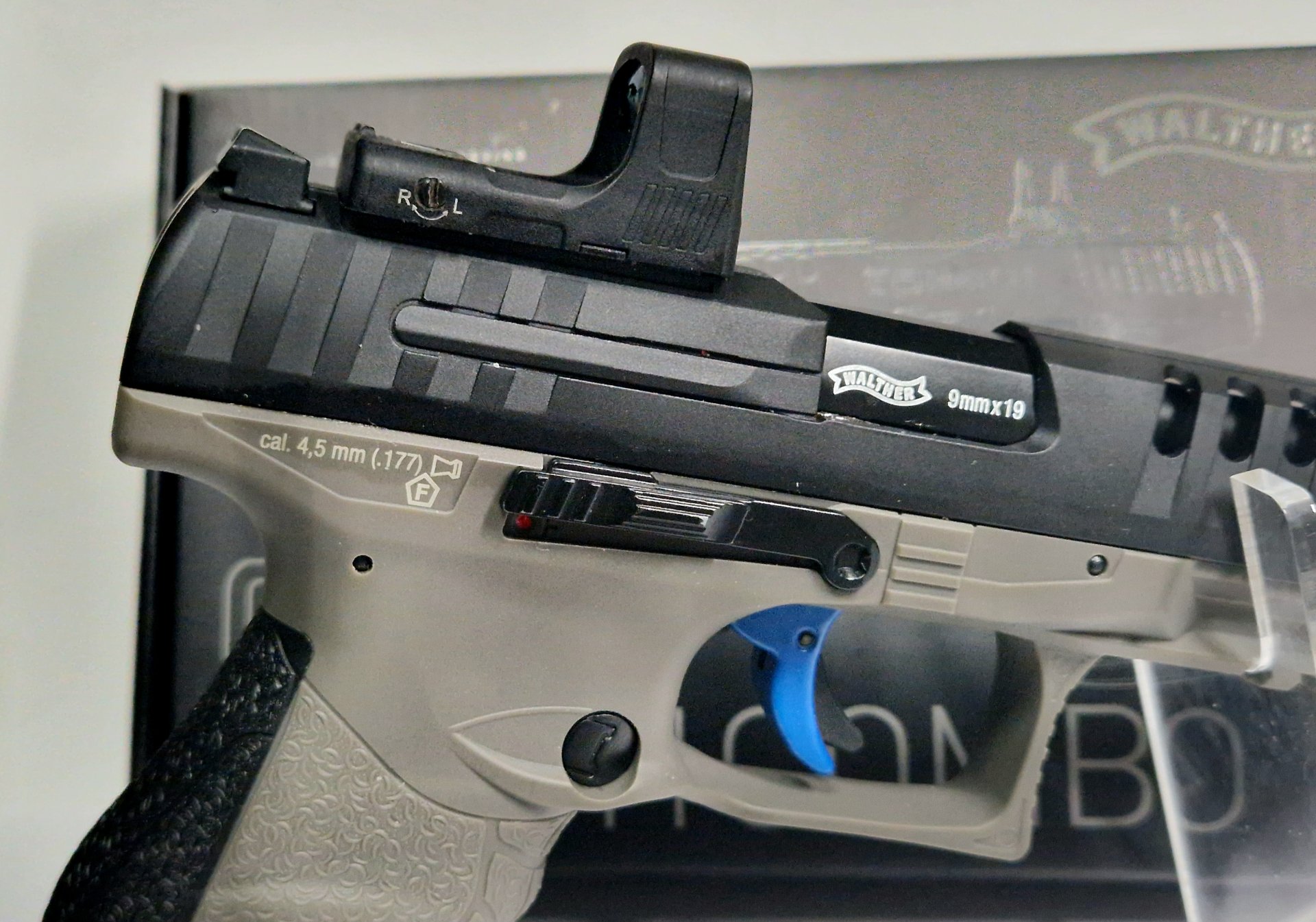 Walther Q5 Match Combo CO2 4,5 mm Diabolo + 1 Magazin – Bild 2