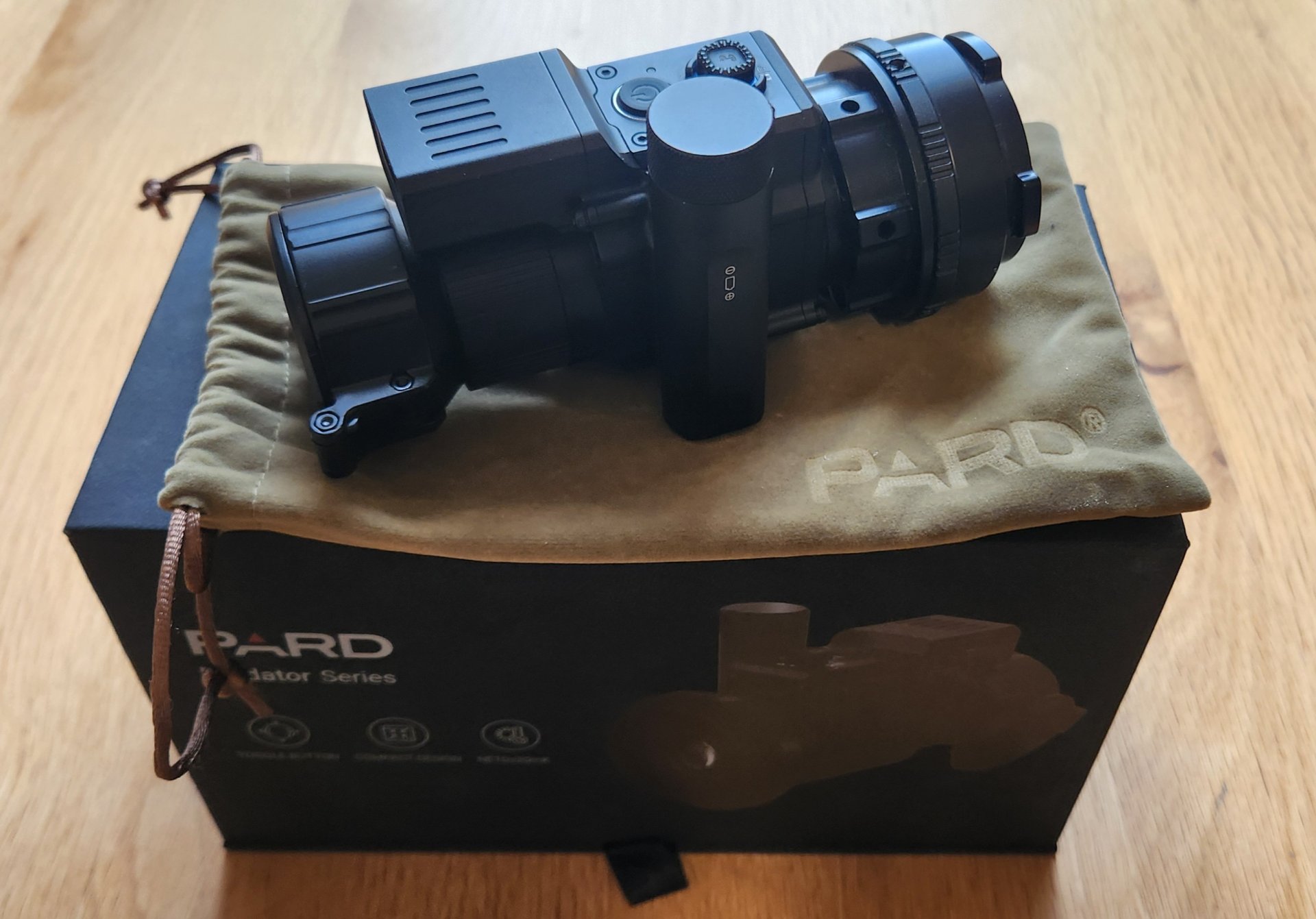 Pard Predator 640 LRF Wärmebild Vorsatzgerät – Bild 1