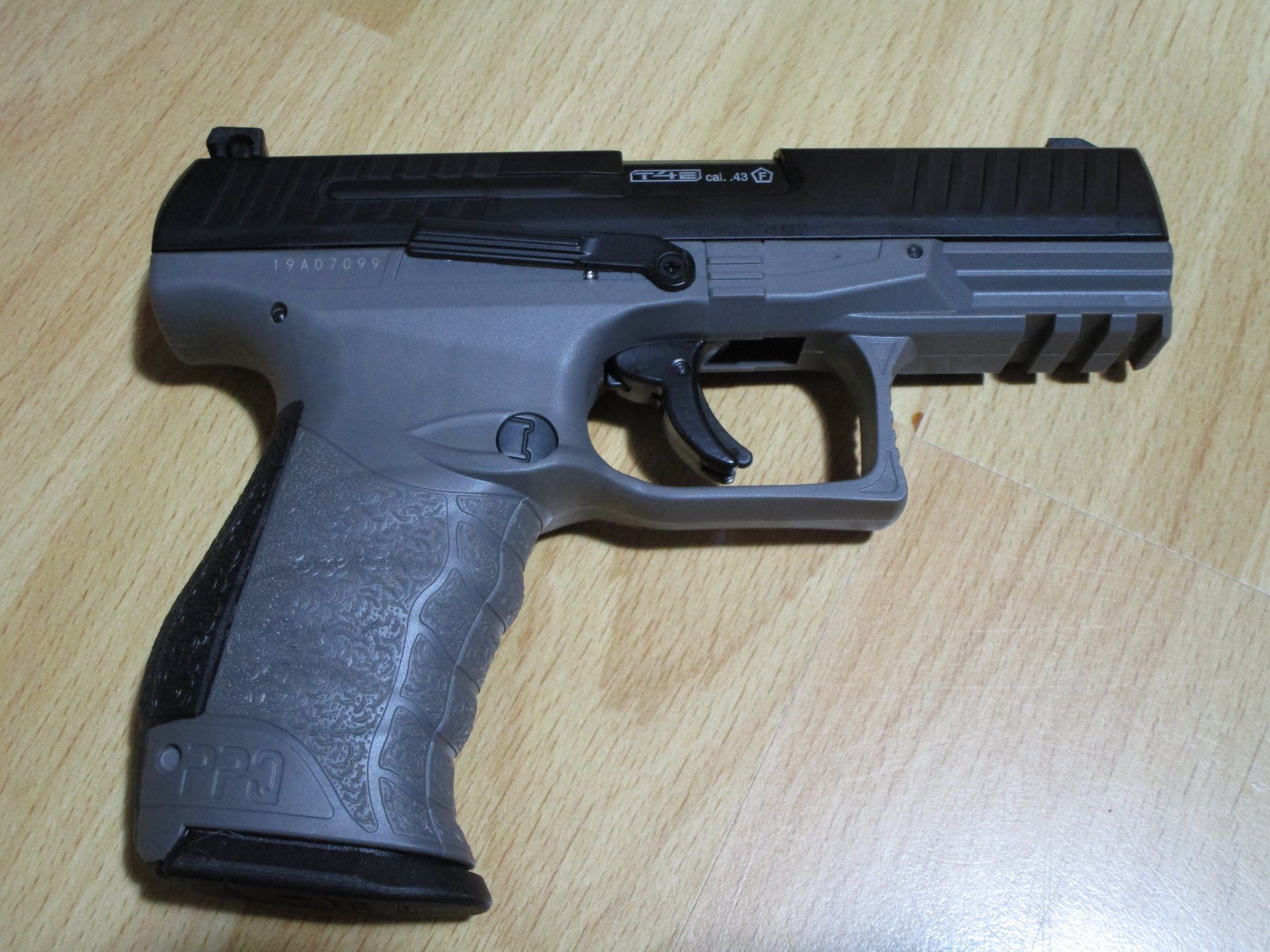 Walther *****PPQ M2***** T4E RAM Pistole cal .43 Tungsten Gray – Bild 3