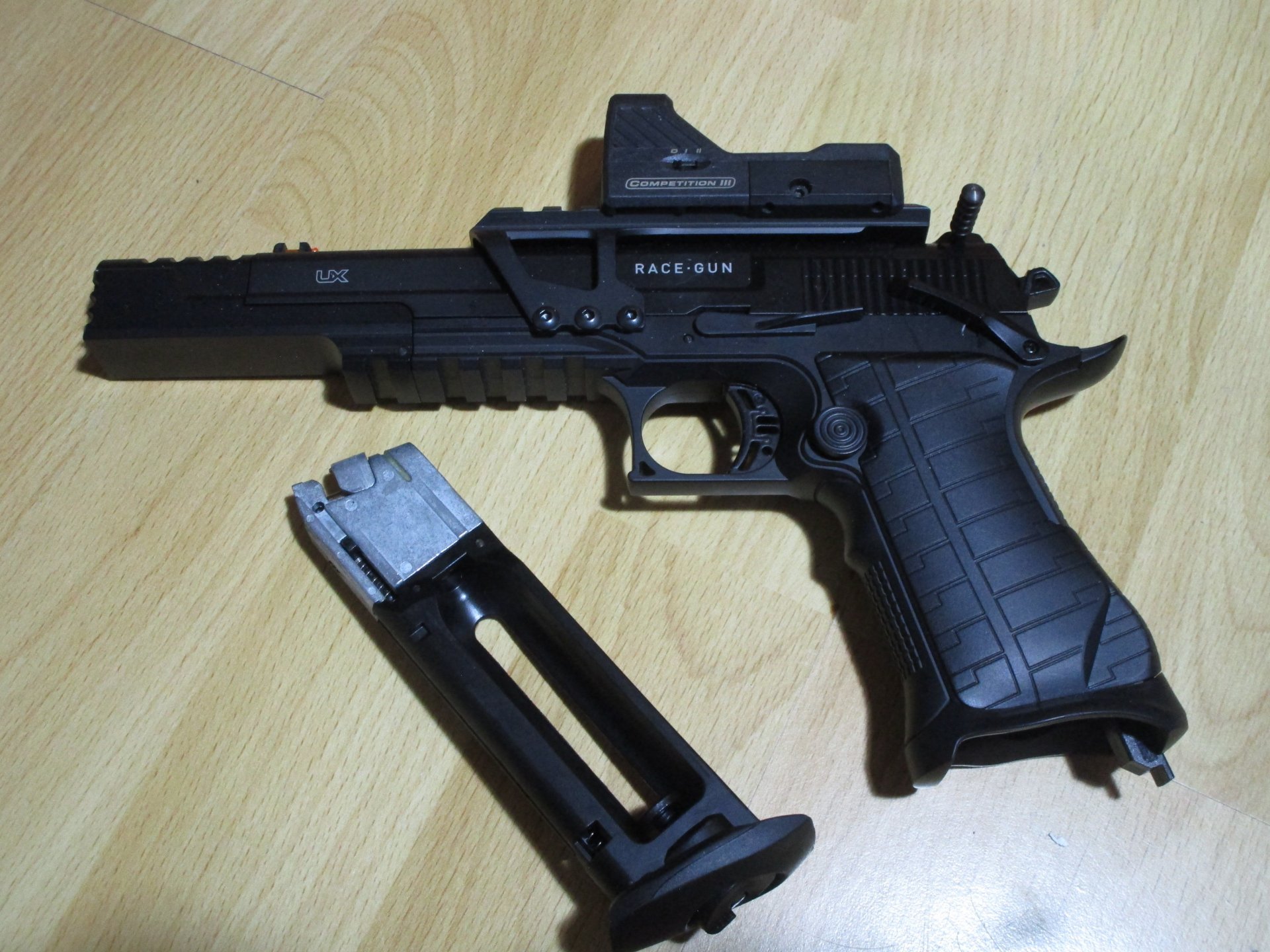 Umarex *****Race Gun***** CO2 Pistole 4,5mm BB Blow Back mit Leuchtpunktvisier – Bild 4