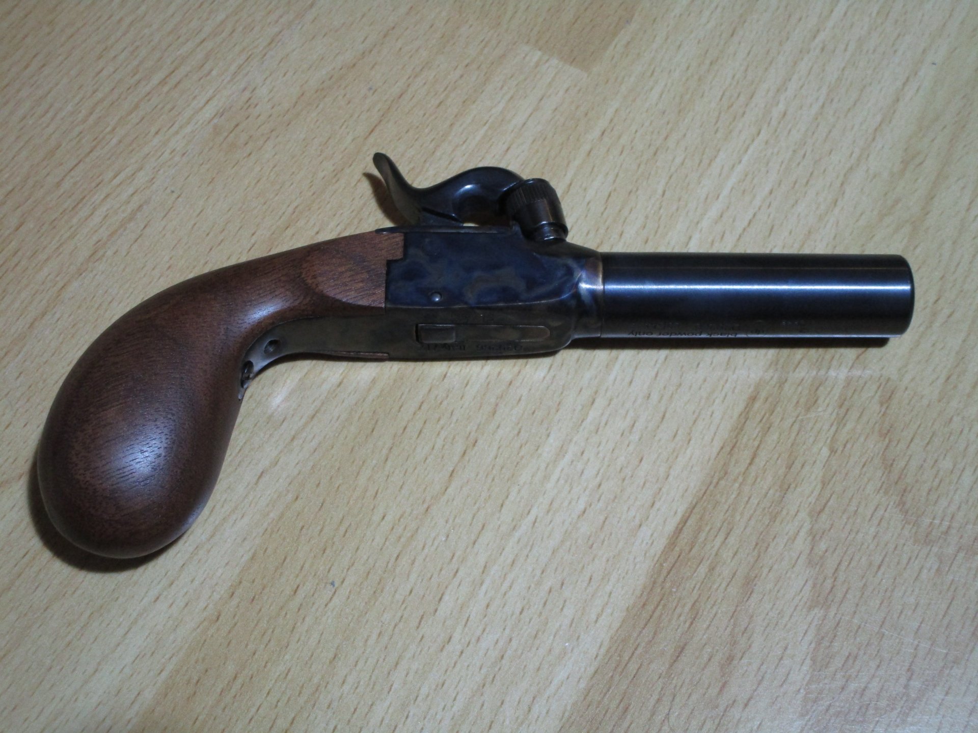 Pedersoli *****Derringer Liegi***** Vorderlader Kaliber .44 Standard + Indoor Piston – Bild 3