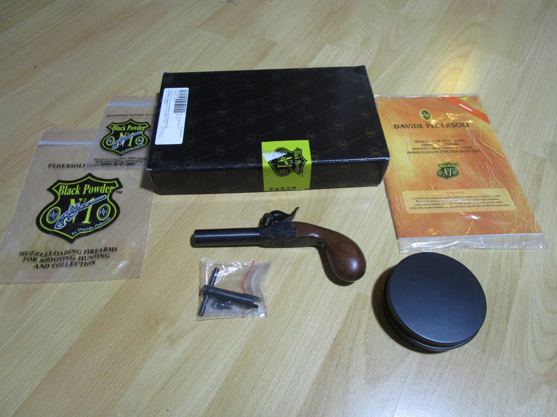 Pedersoli *****Derringer Liegi***** Vorderlader Kaliber .44 Standard + Indoor Piston – Bild 1