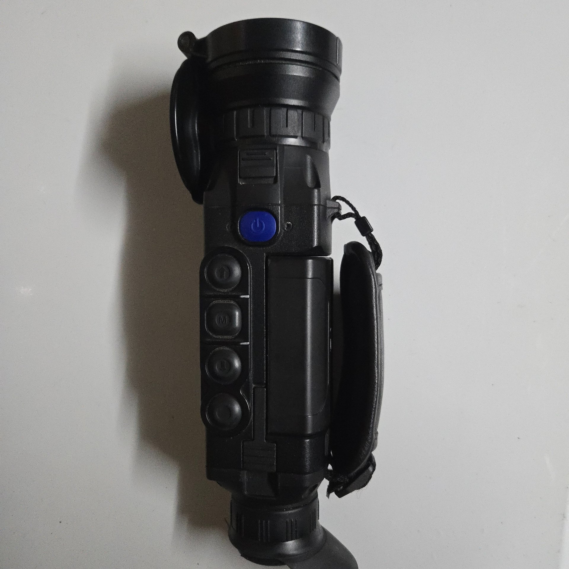Pulsar Thermal Helion 2 XP50 Pro mit 2 Akkus. Wärmebild – Bild 1