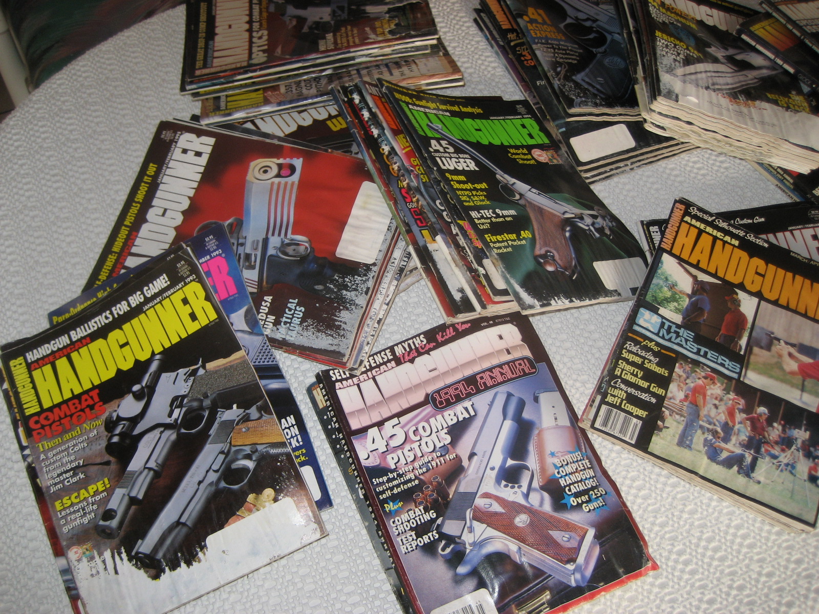 "American Handgunner" Zeitschriften u. Jahresbücher – Bild 2