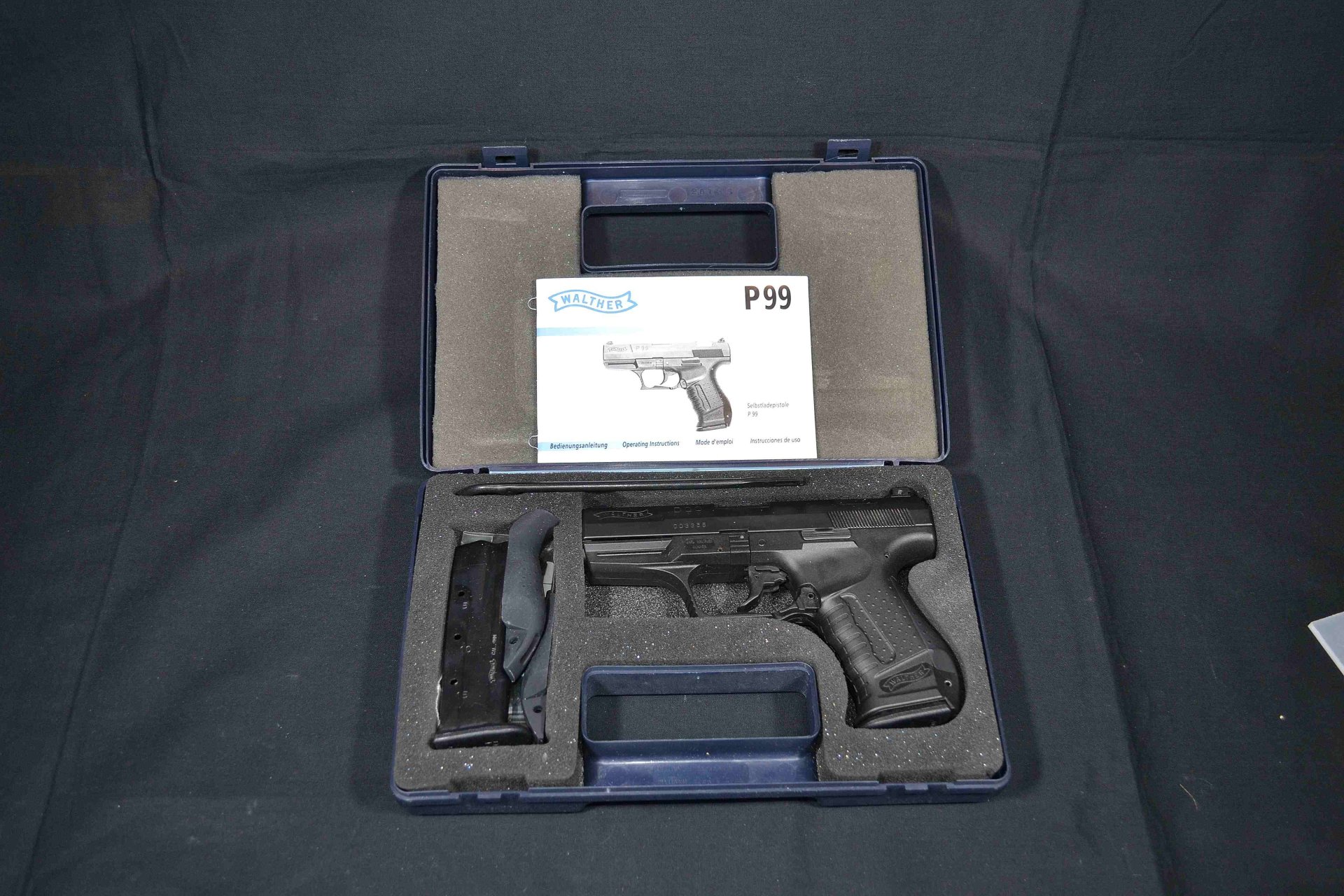 Pistole Walther P99 Schrankwaffe von 1997 – Bild 1