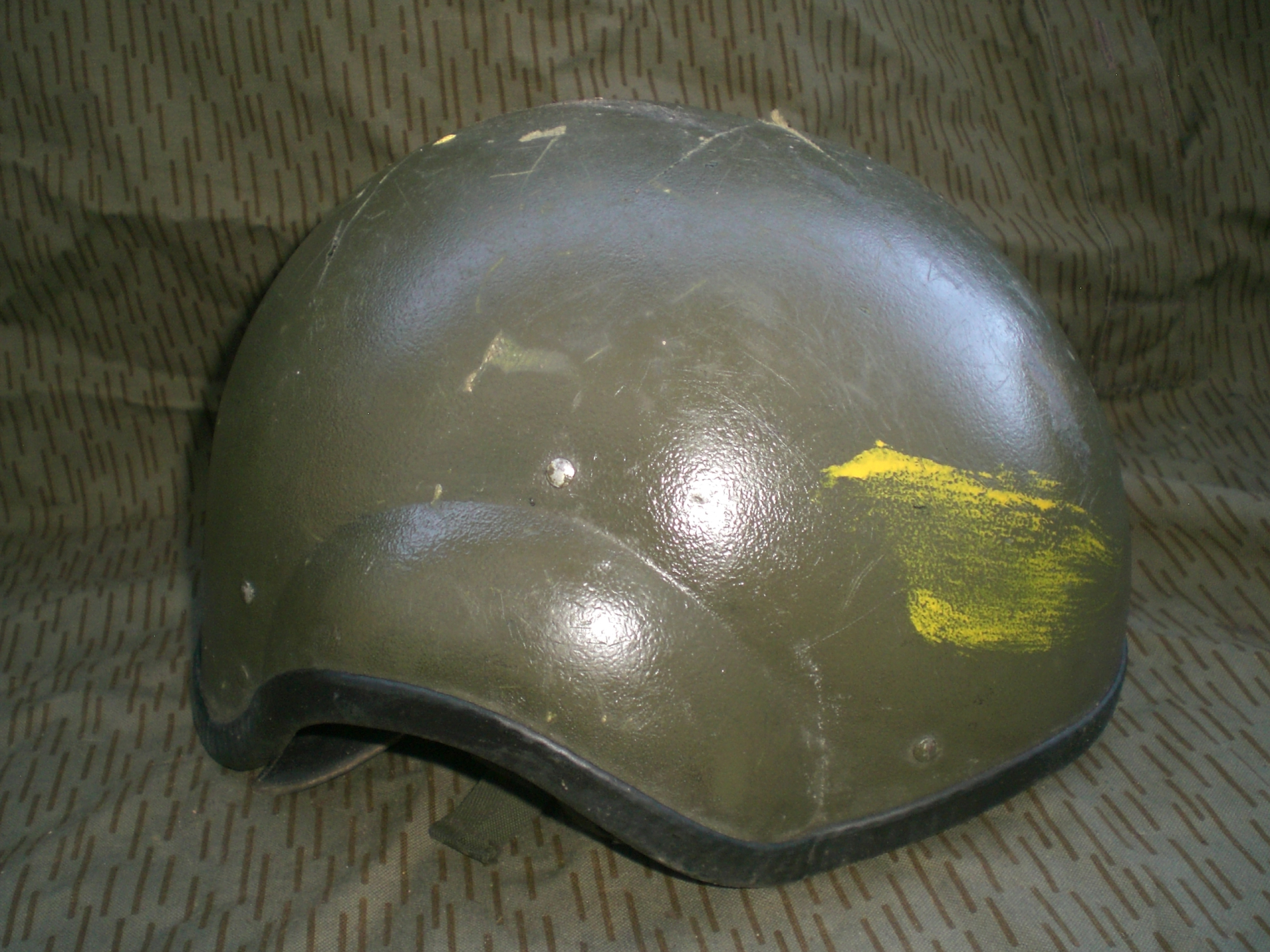 Kevlarhelm für Panzerbesatzungen – Bild 3